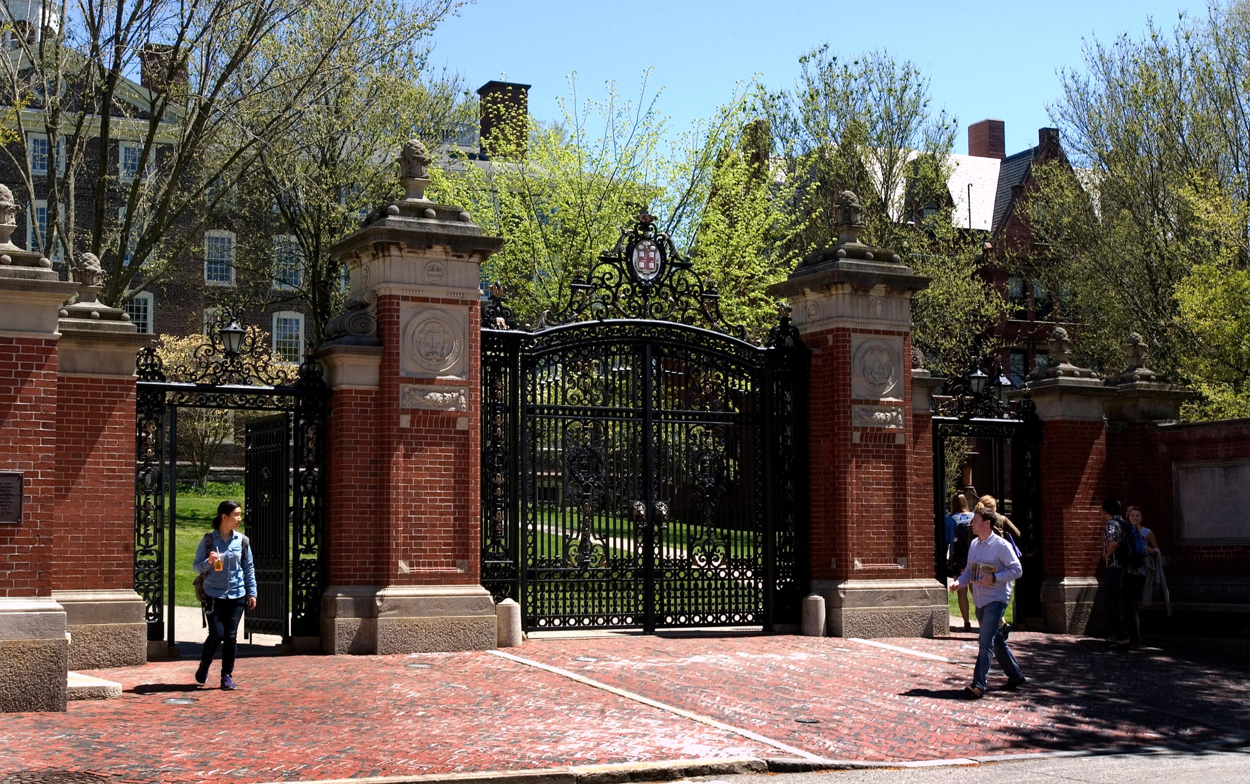 Ivy League school barred white, Asian students from new course; student pushes back