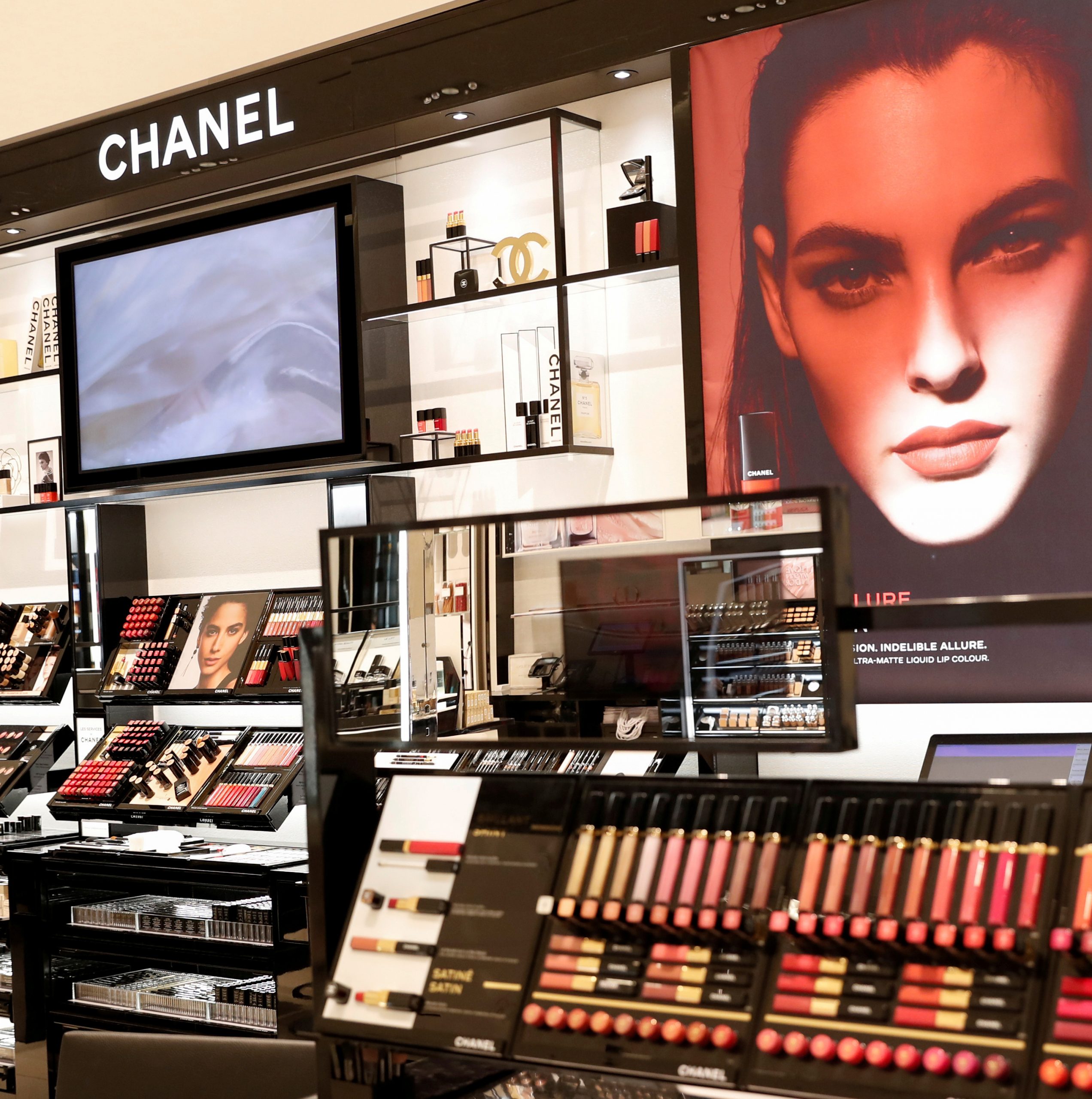 Leaders In Beauty; Chanel, Revlon, L’Oreal Pivoting Away From Talc In Some Products