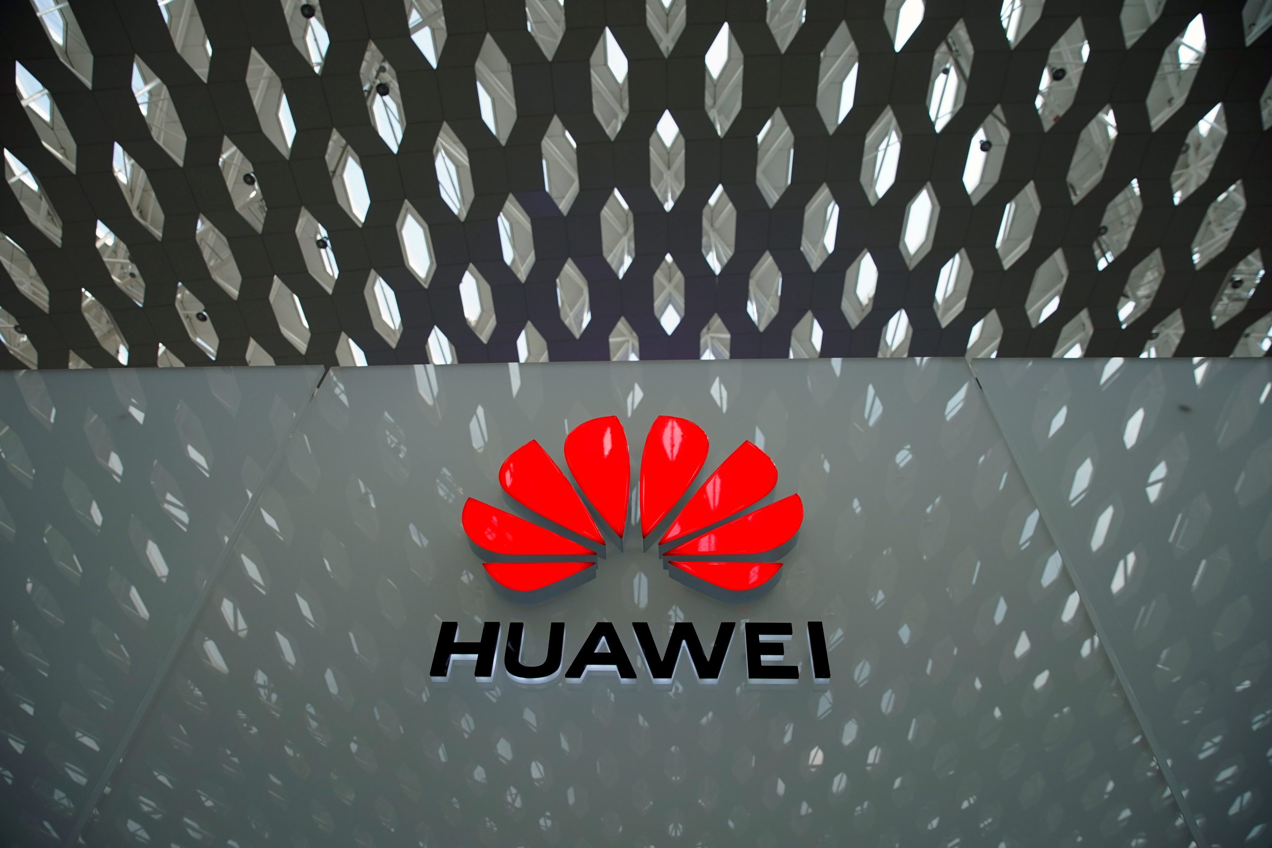 Huawei Is Having Trouble Making Smartphones Because Of U.S. Sanctions