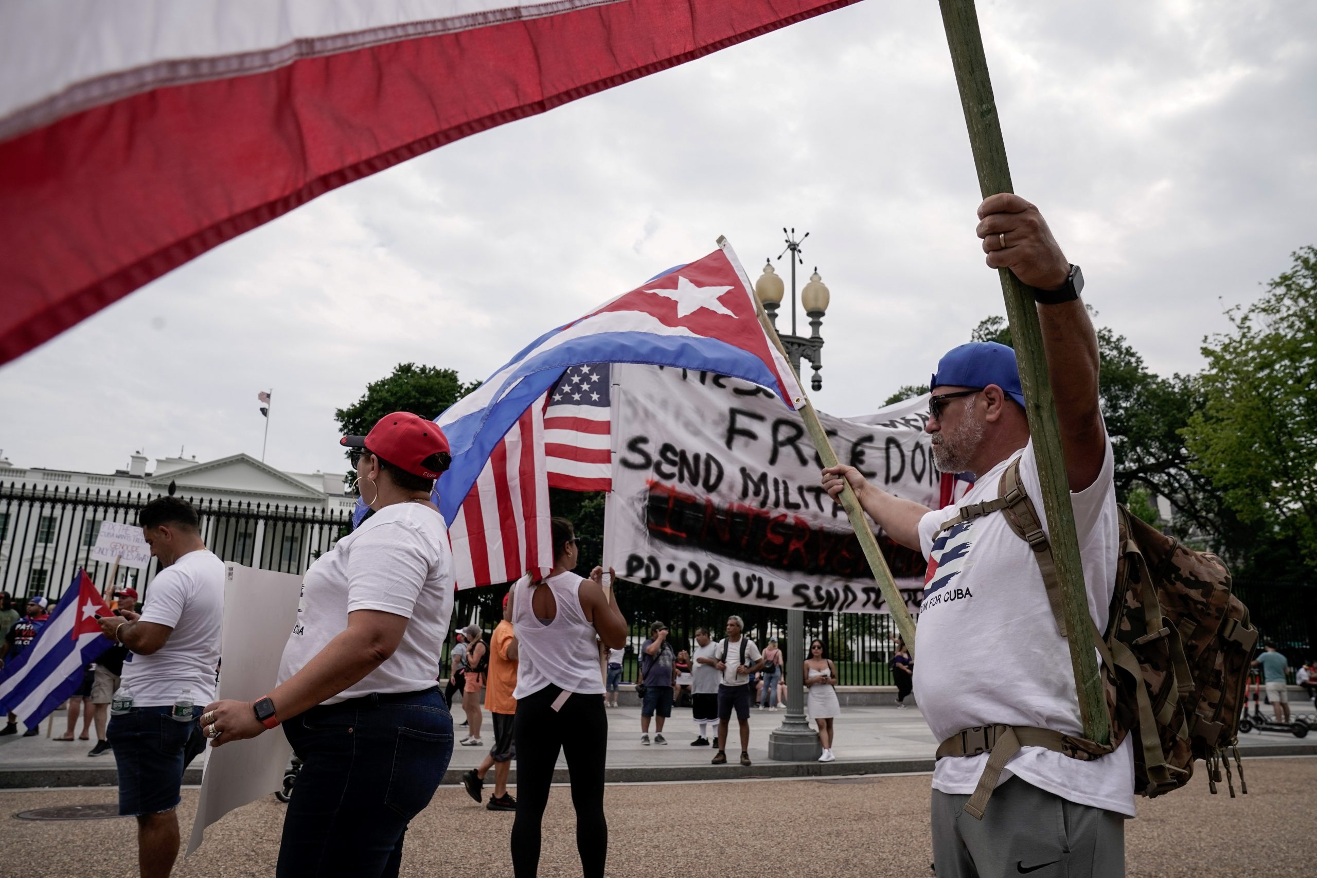 Protestors in DC Demand that Biden Do More to Support Cuban Citizens