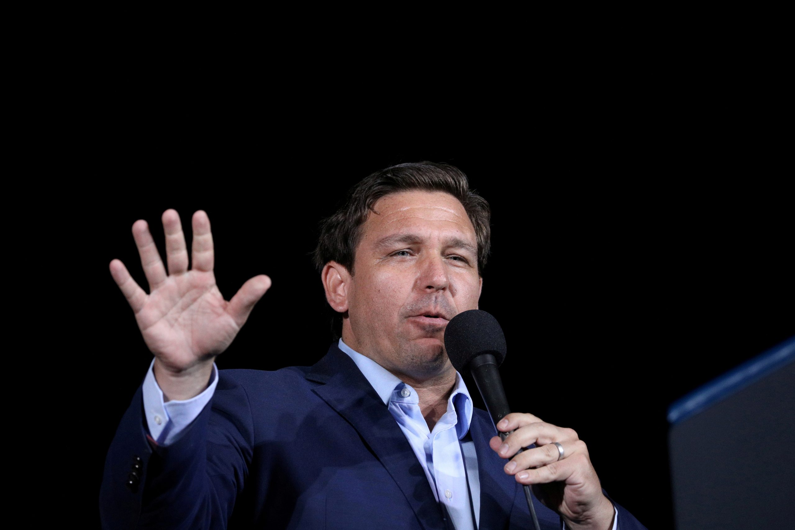 DeSantis Signs Executive Order Ensuring Masks Stay Optional in Schools; Gives Parents the Choice