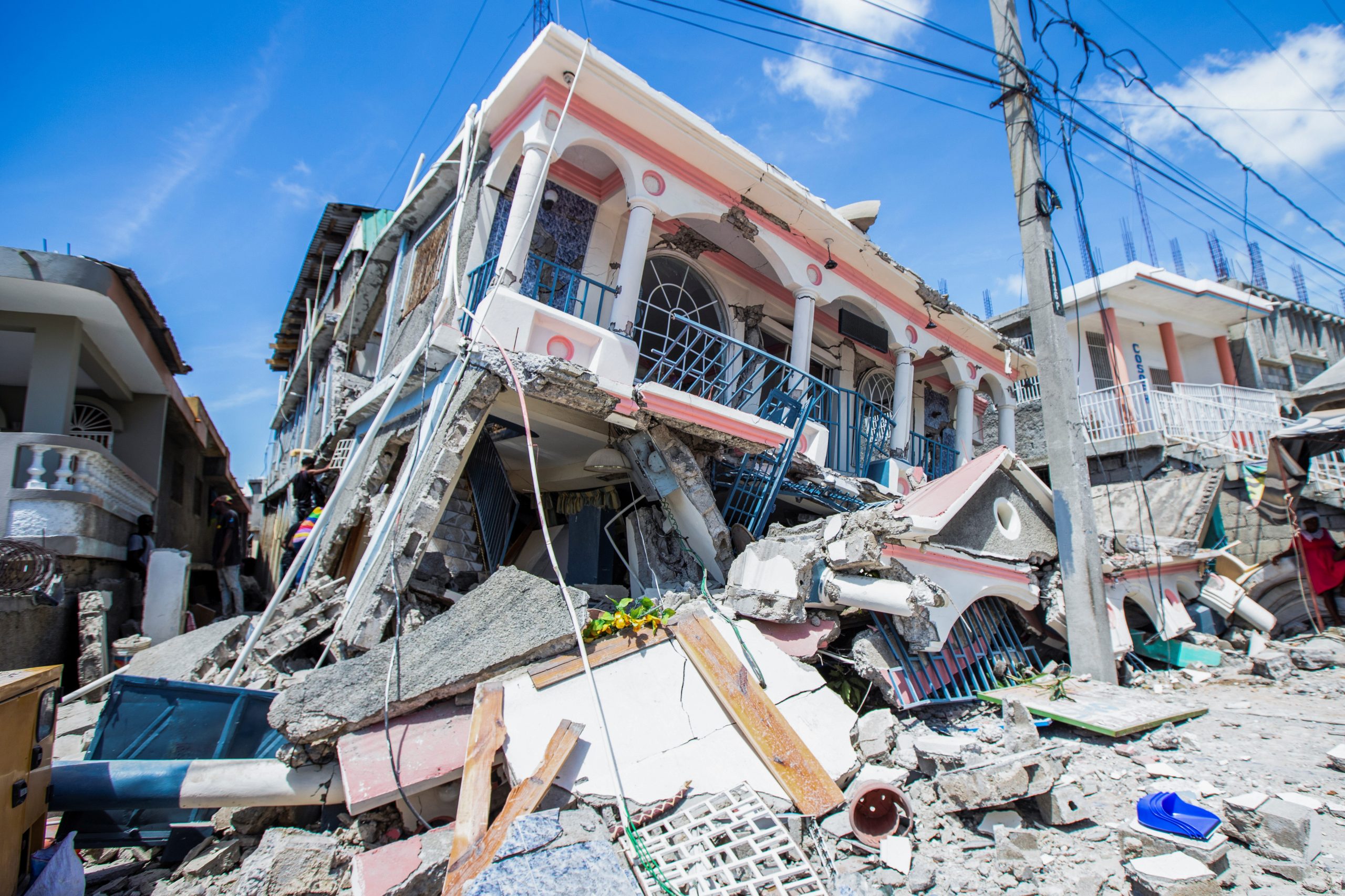 Haitians Scramble to Find for Survivors After Devastating Earthquake