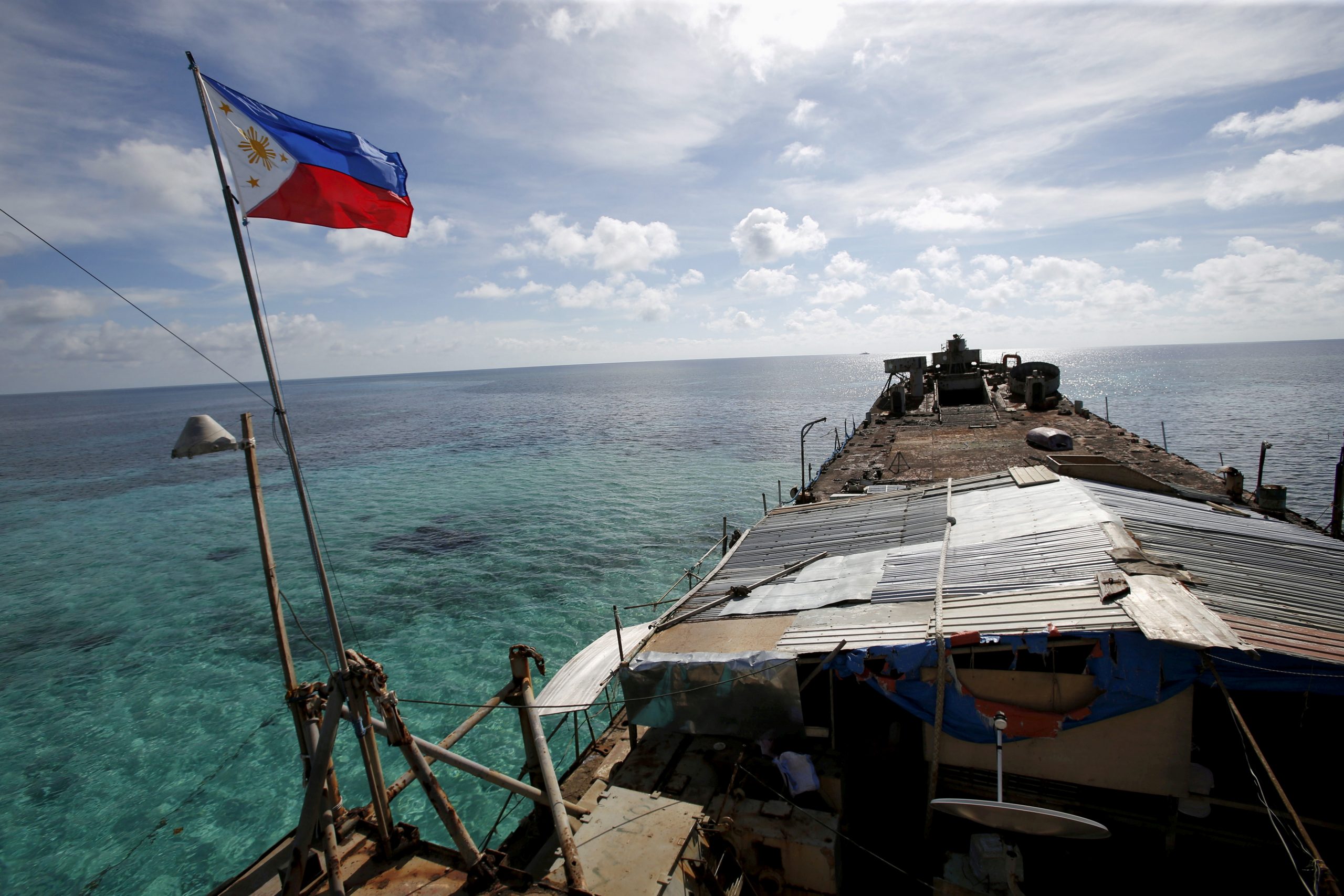 Philippines tells China to ‘back off’ after South China Sea standoff