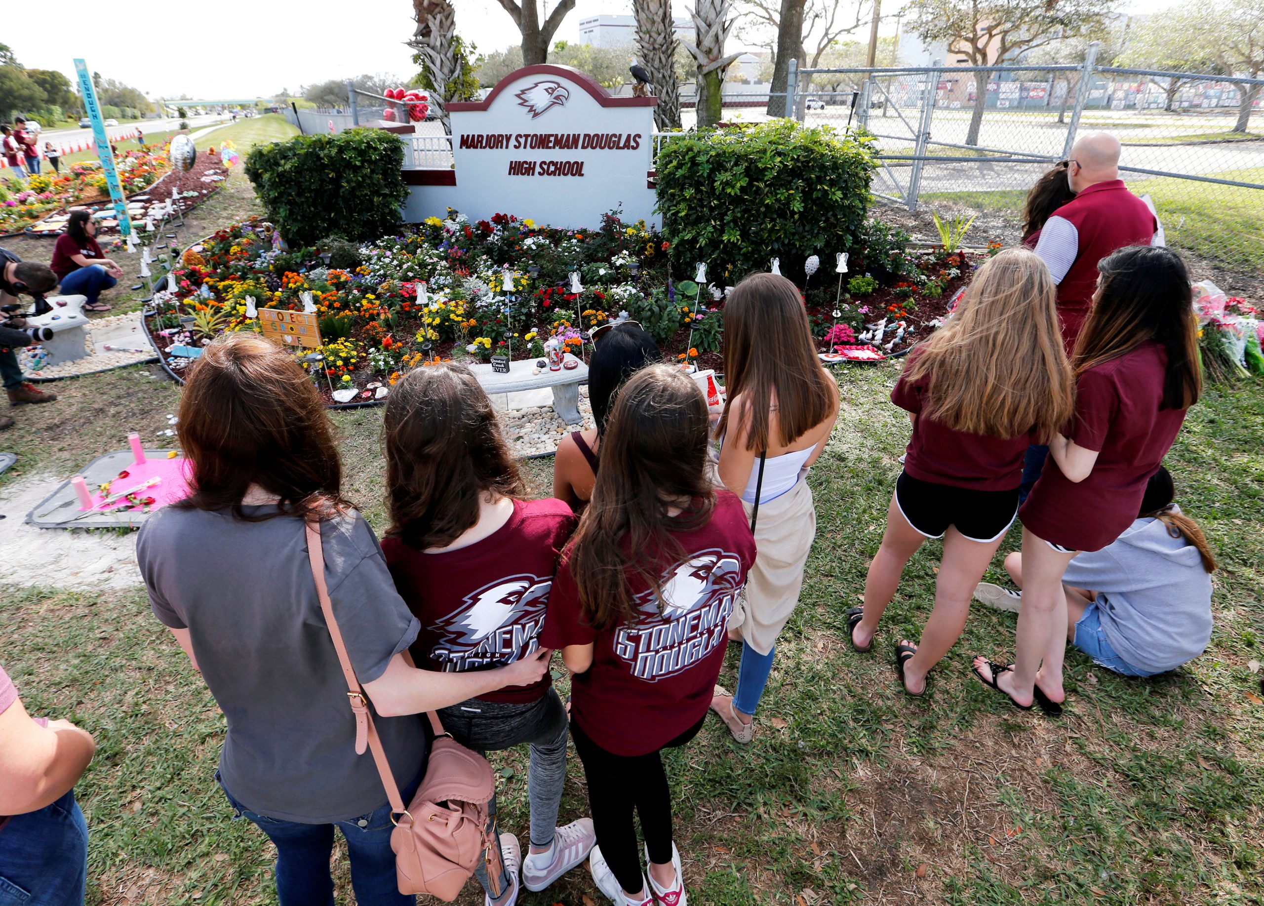 Parkland families win settlement against FBI