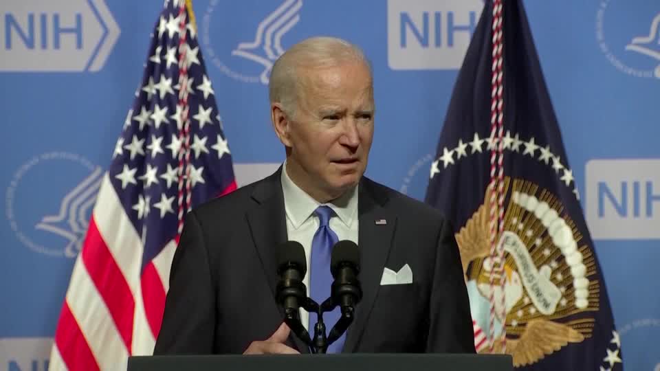 Biden rolls out COVID Omicron plan