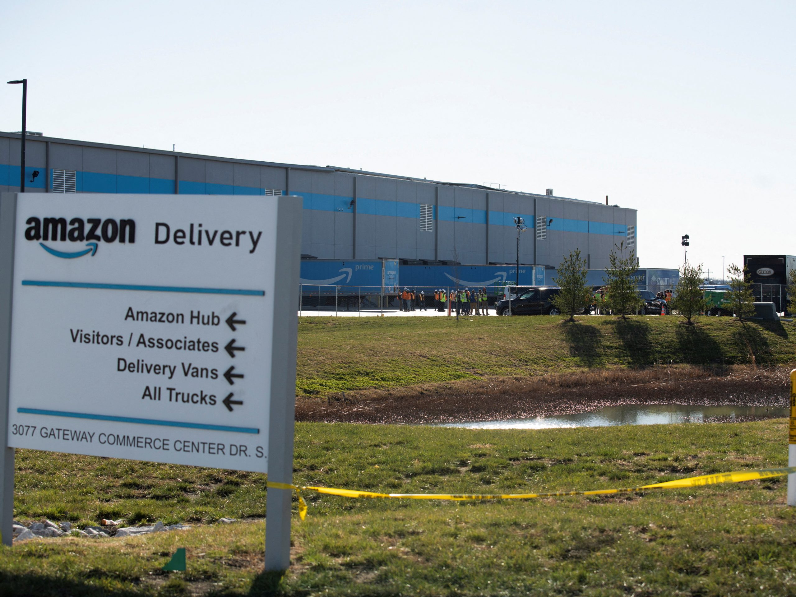 Federal government investigates Amazon factory collapse