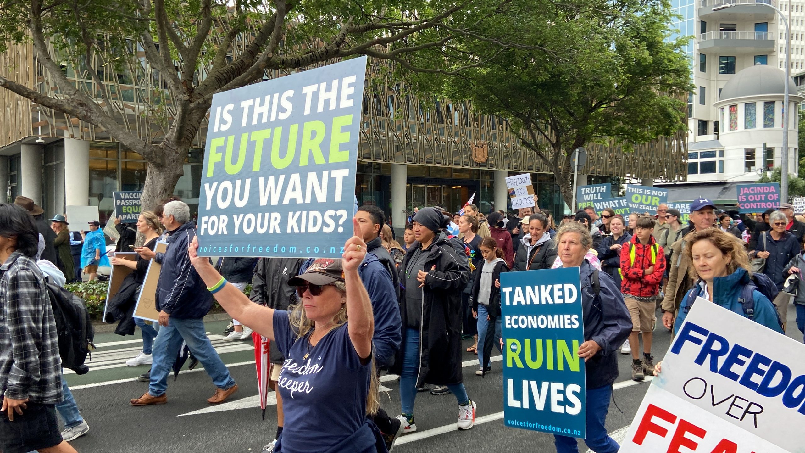 Thousands protest COVID-19 rules as New Zealand marks 90% vaccine rates