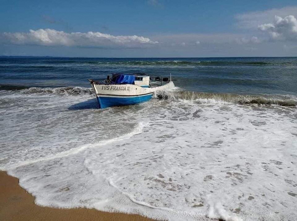 Madagascar boat wreck kills 85; government minister swims 12 hours to safety following chopper crash