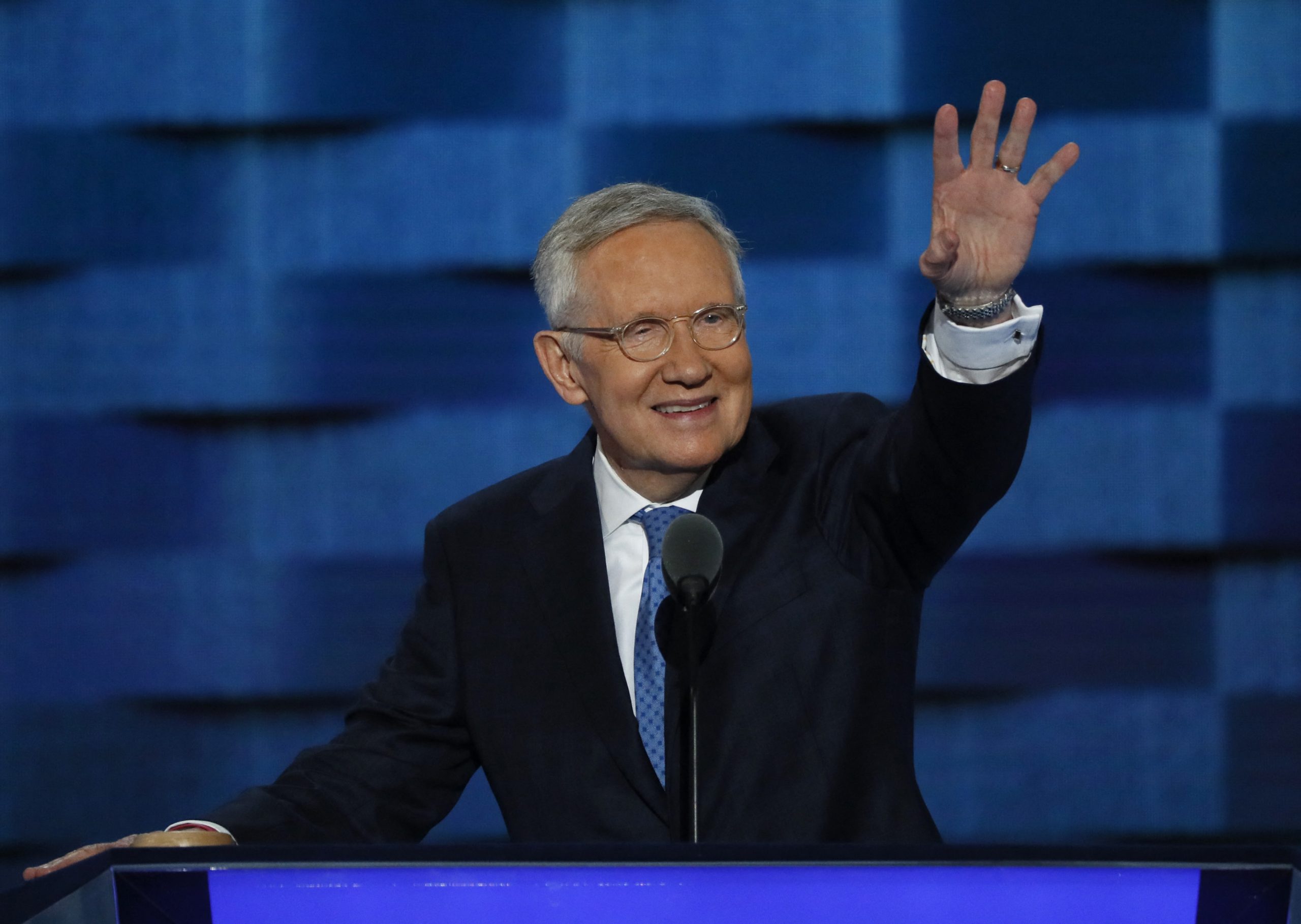 Former U.S. Senate majority leader Harry Reid dies at 82