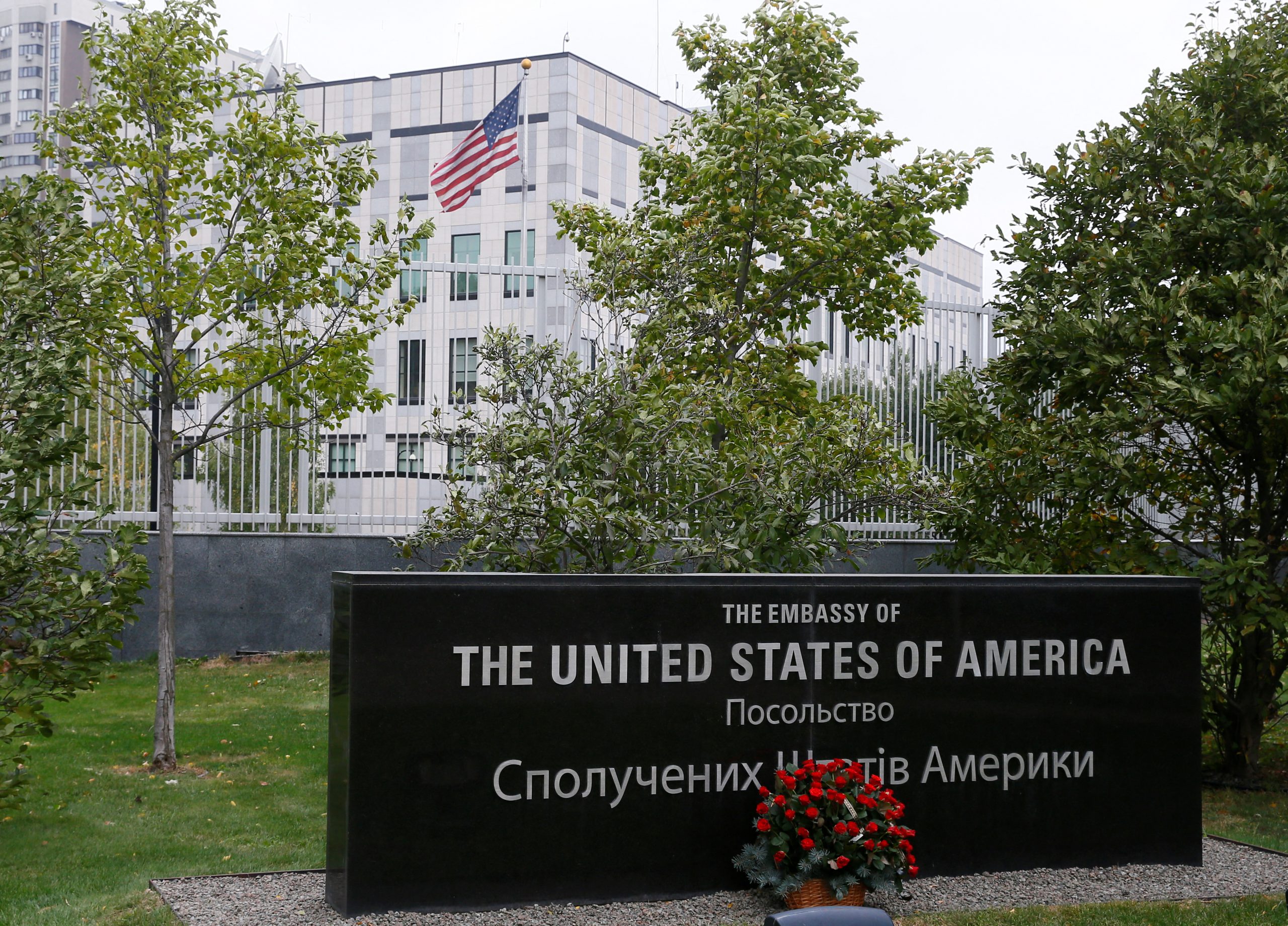 U.S. orders departure of Ukraine embassy staff family members