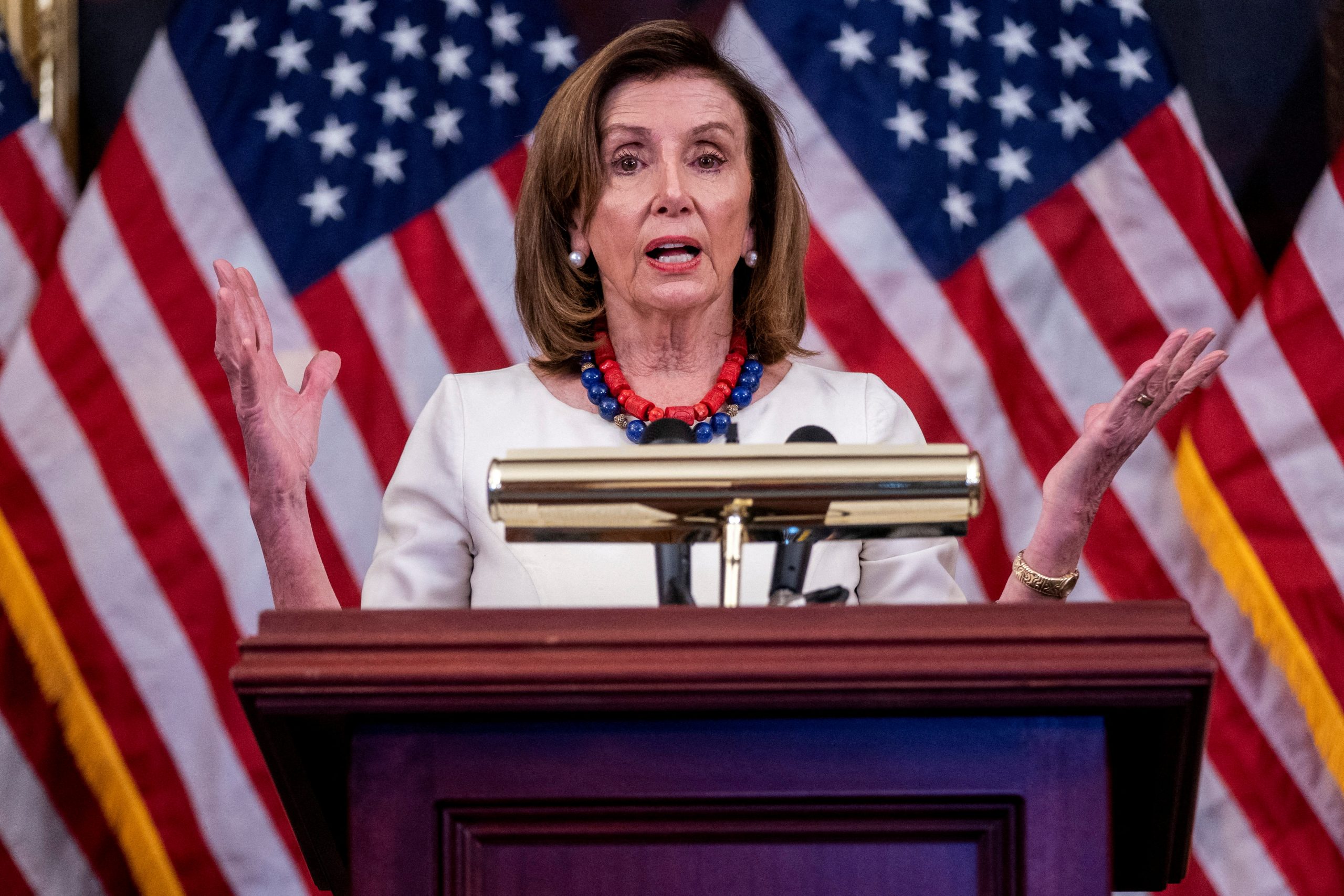 Pelosi waffles on Congressional ban on individual stock trading