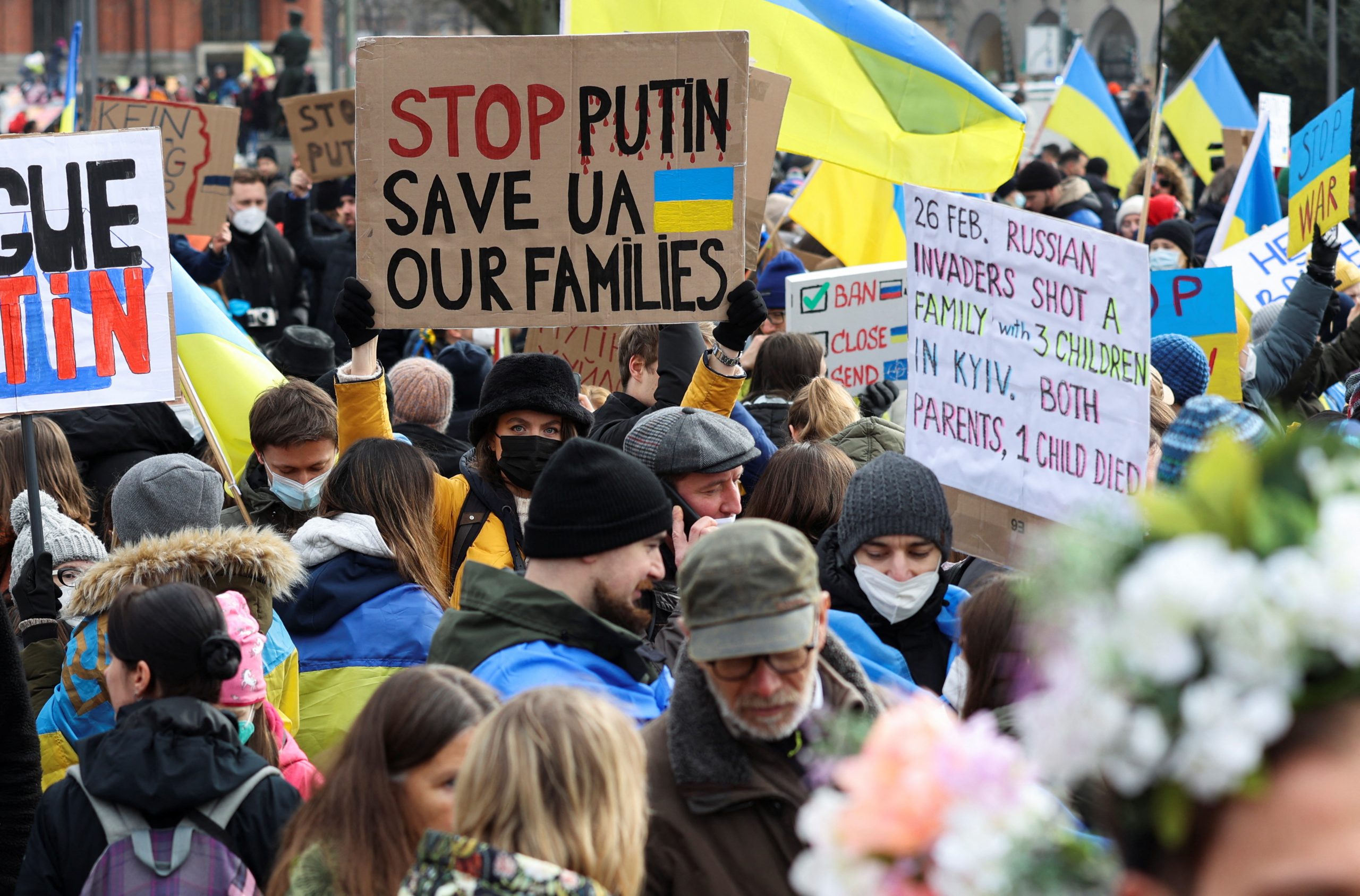 Americans rally around Ukraine