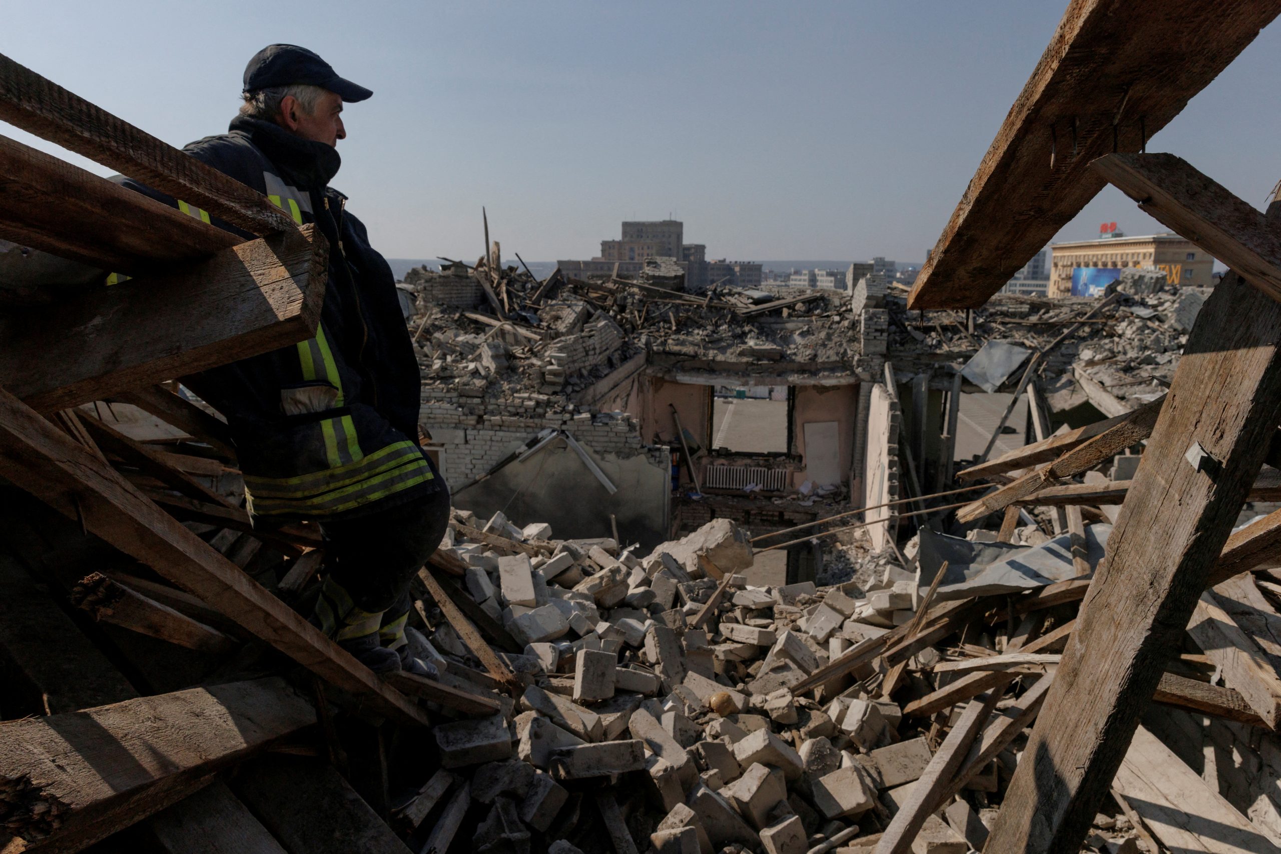 Officials say over 300 people killed in Mauripol theater bombing