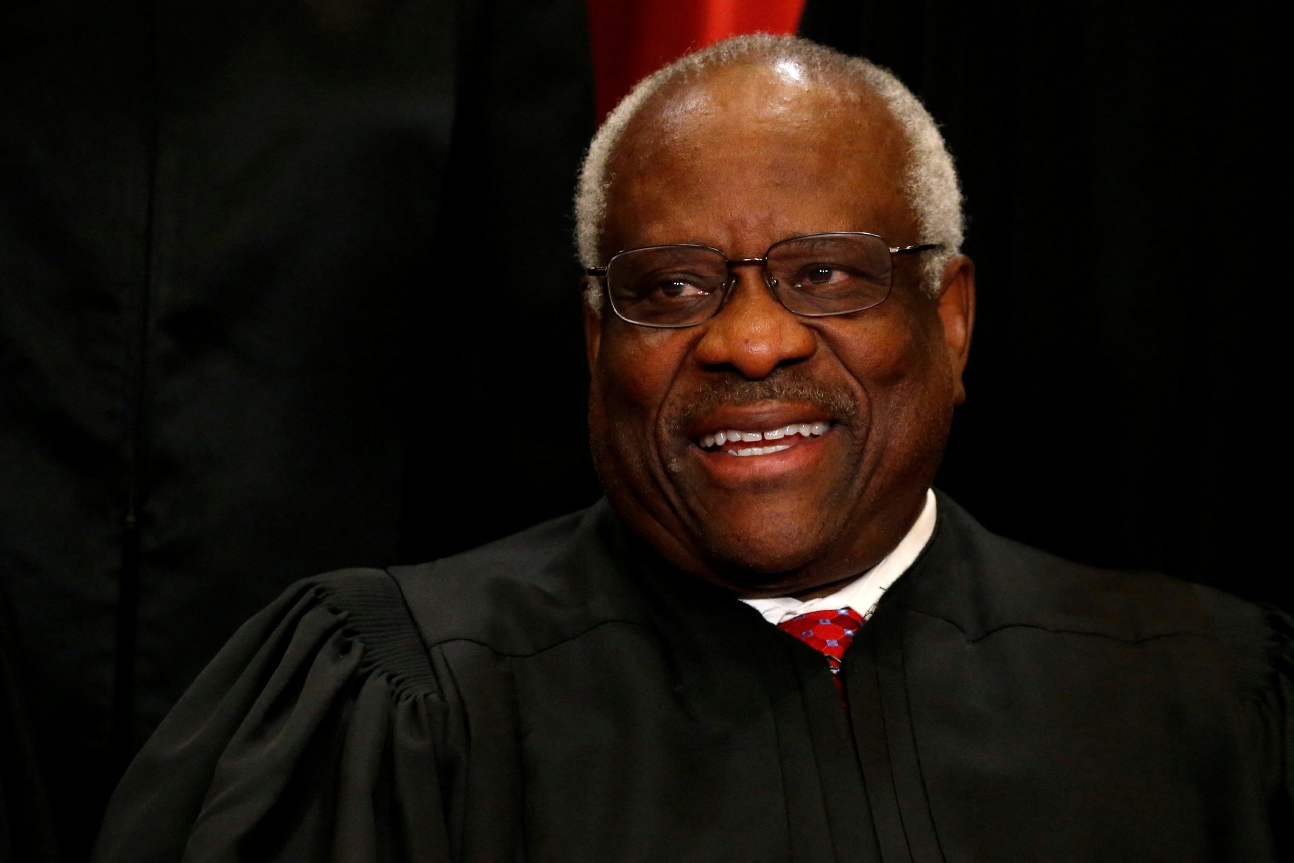 Democrats call on Justice Clarence Thomas to recuse himself from cases related to January 6  