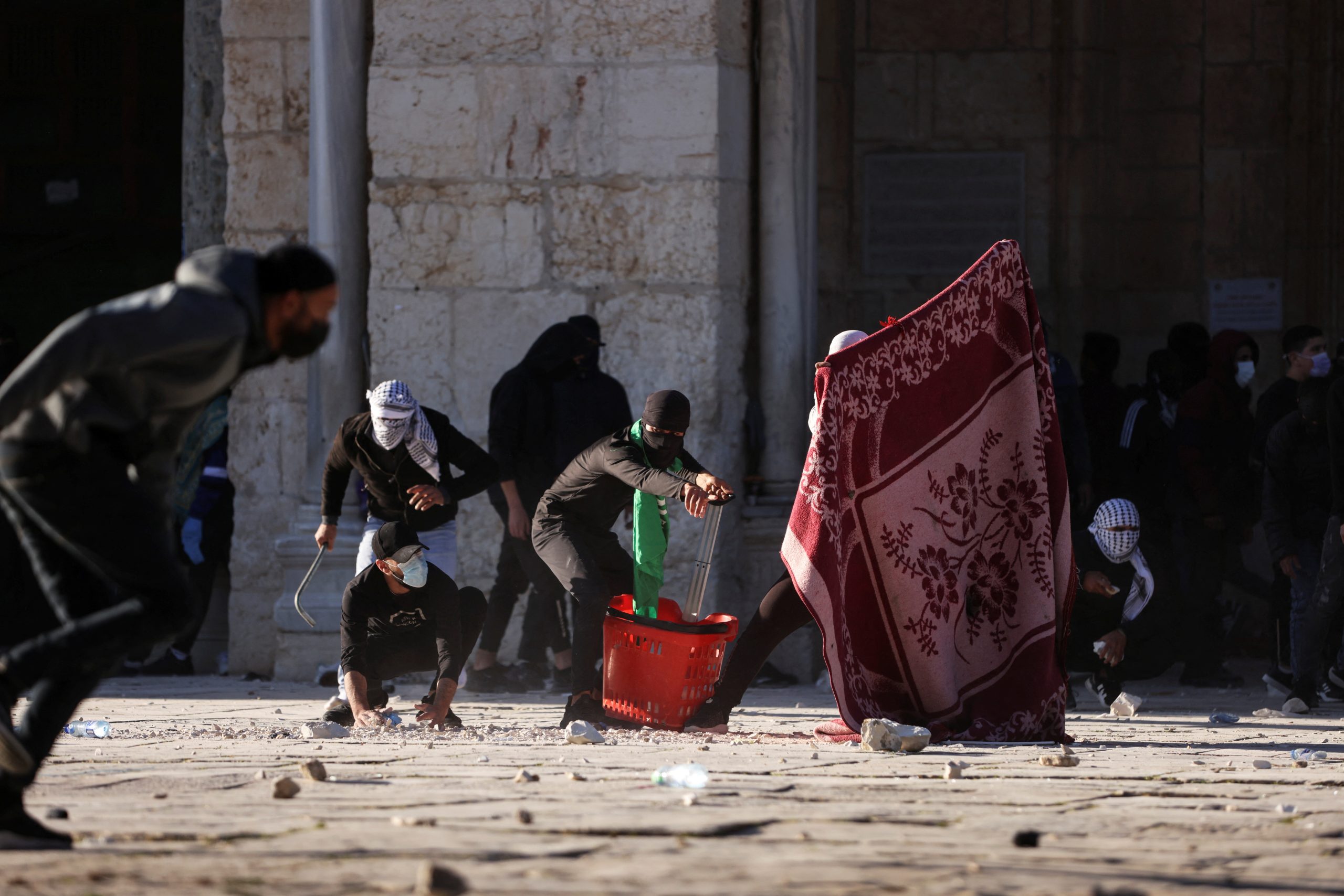 Palestinians clash with Israeli police at Jerusalem holy site, 152 injured