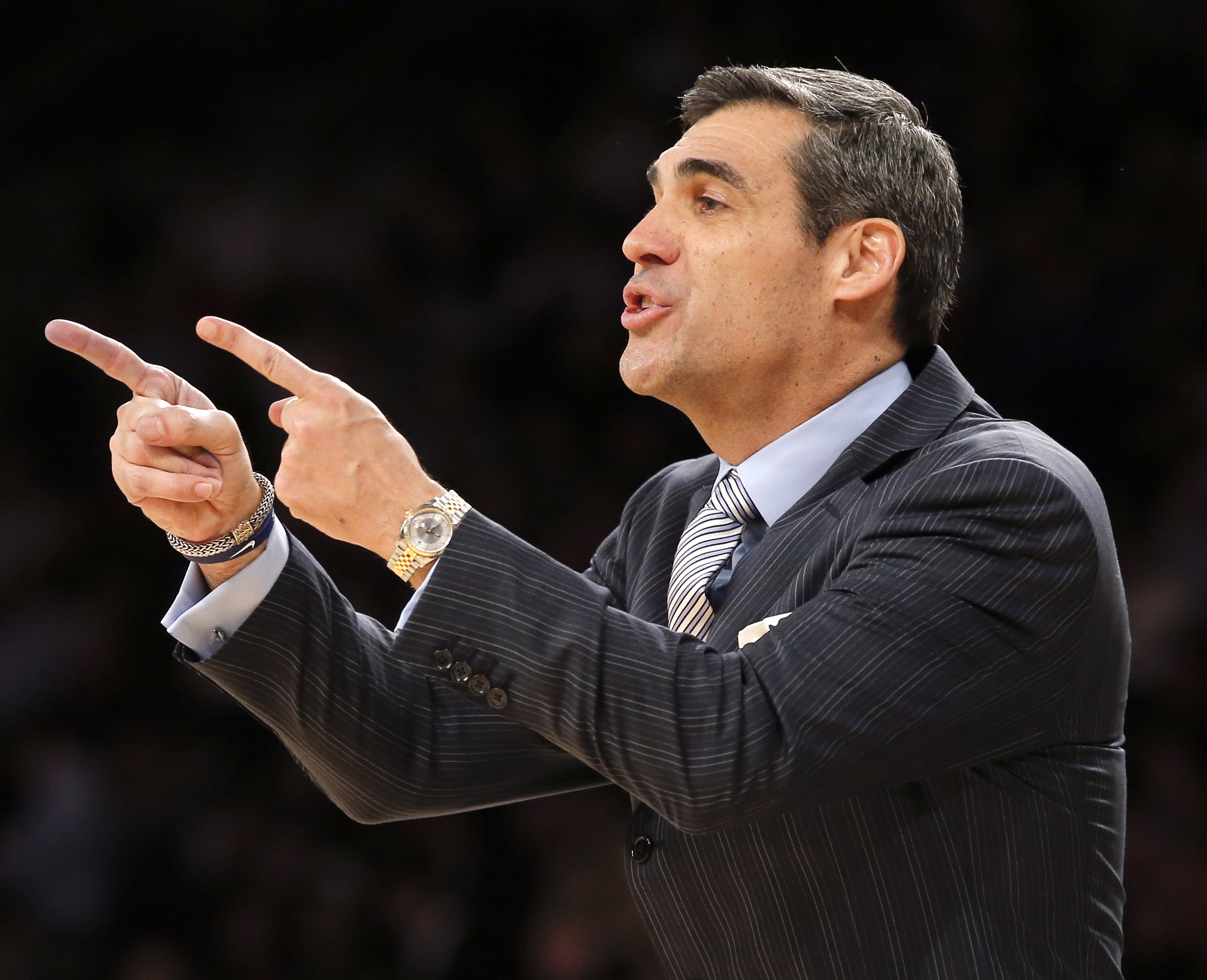 Jay Wright retires, Villanova names Kyle Neptune as replacement