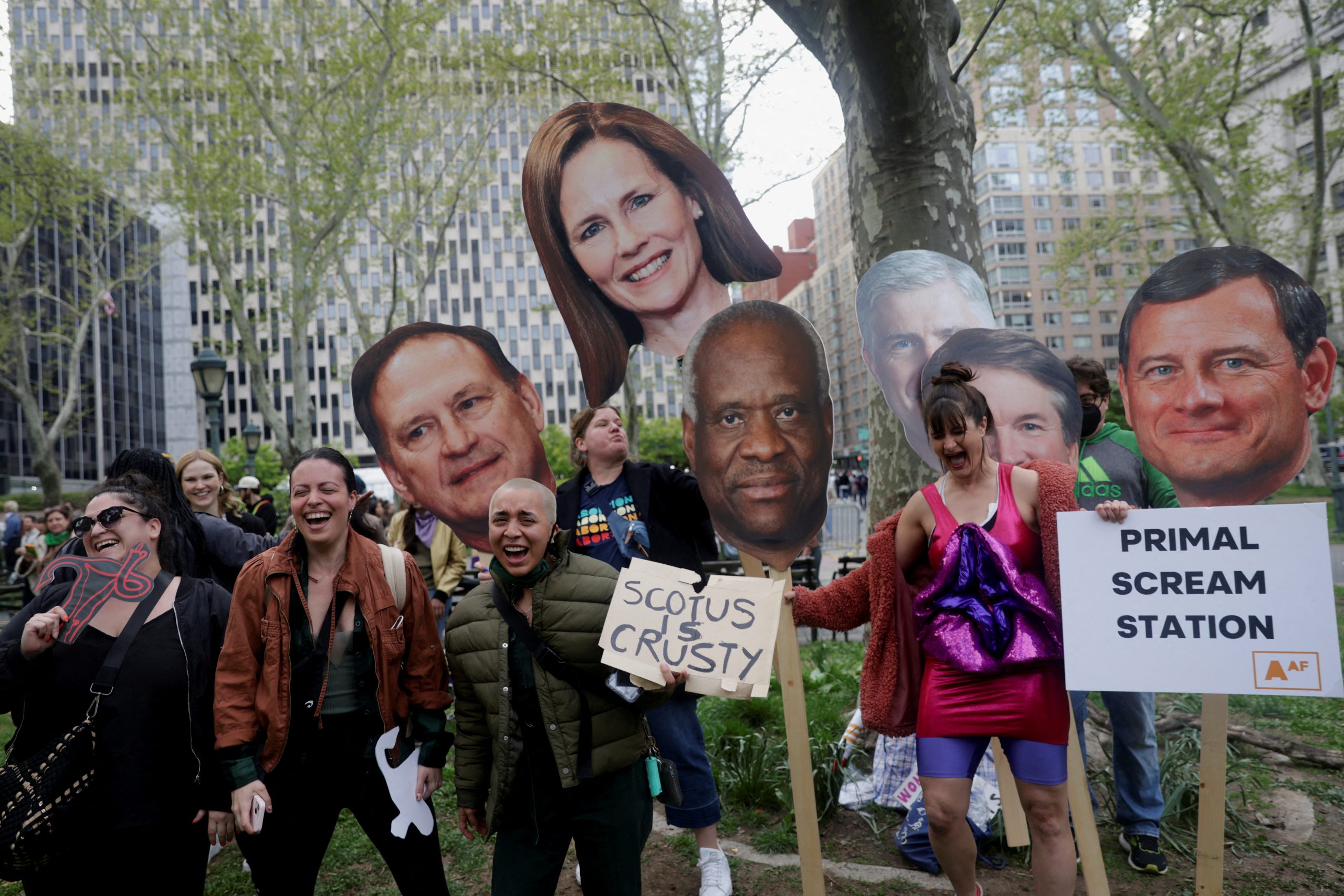 Pro-abortionists move protests to justices’ homes, sparking safety concerns