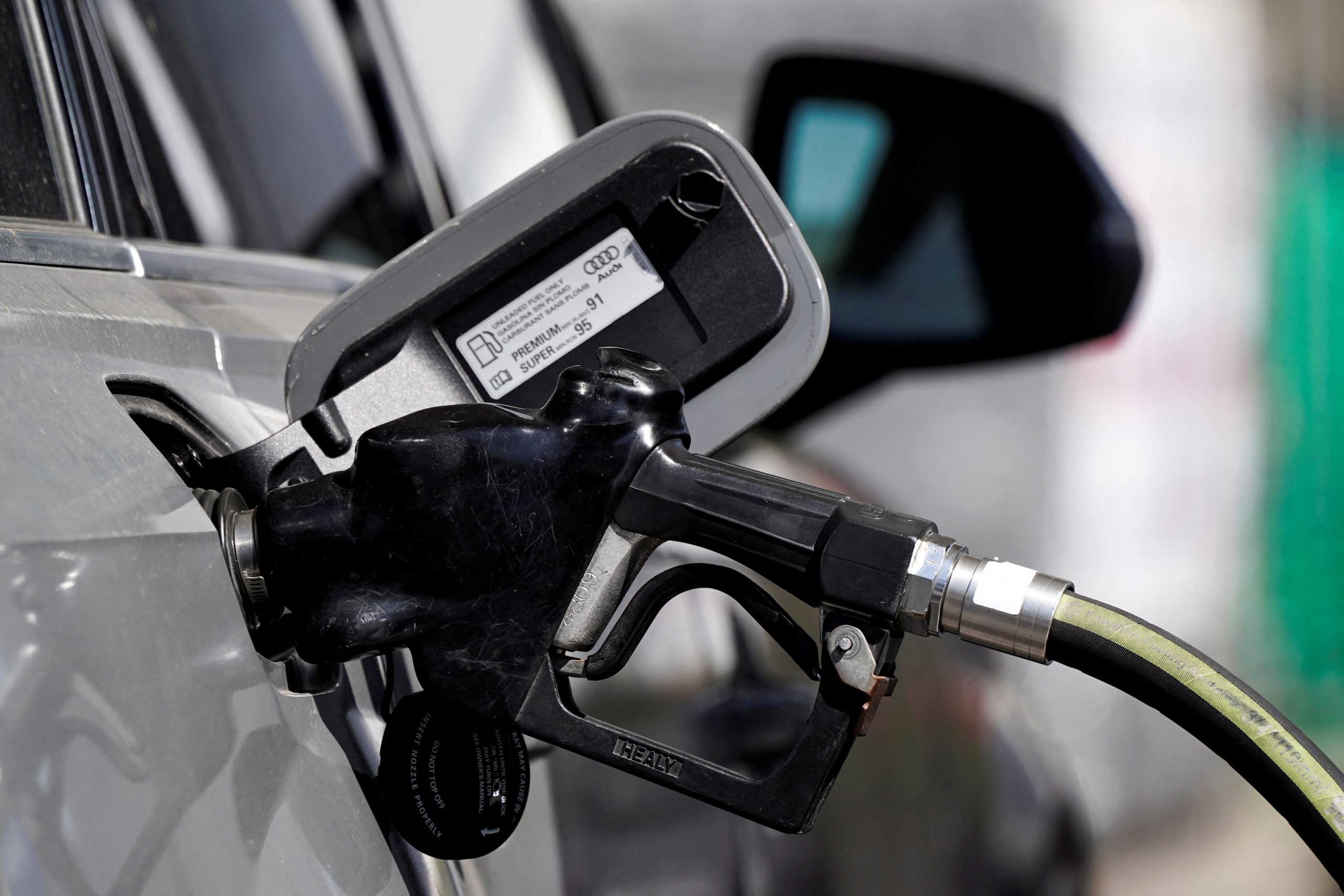 Gas prices above $4 per gallon in all 50 states for the first time