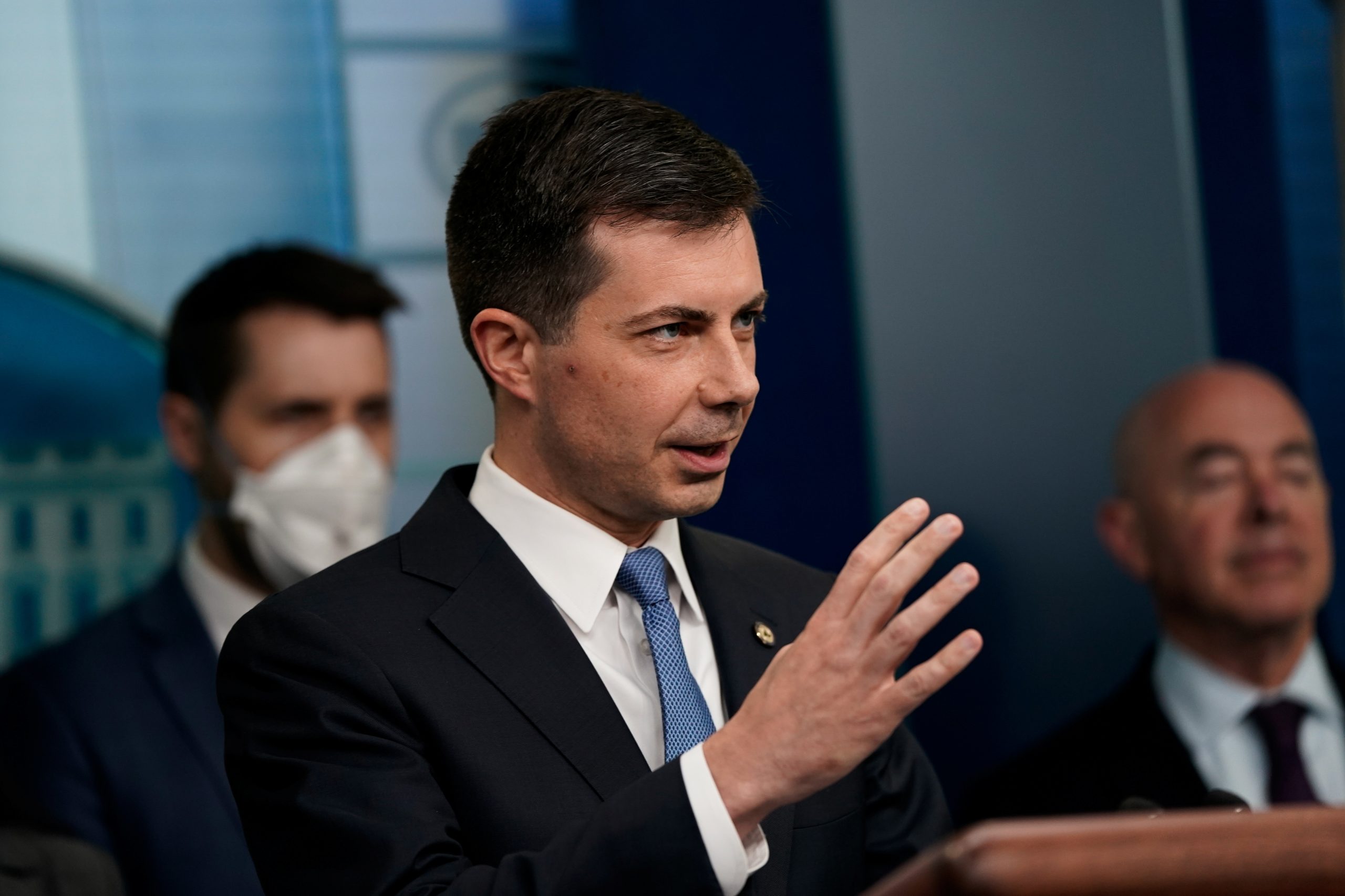 Transportation Secretary Buttigieg defends husband’s tweet about Kavanaugh protest mob at restaurant