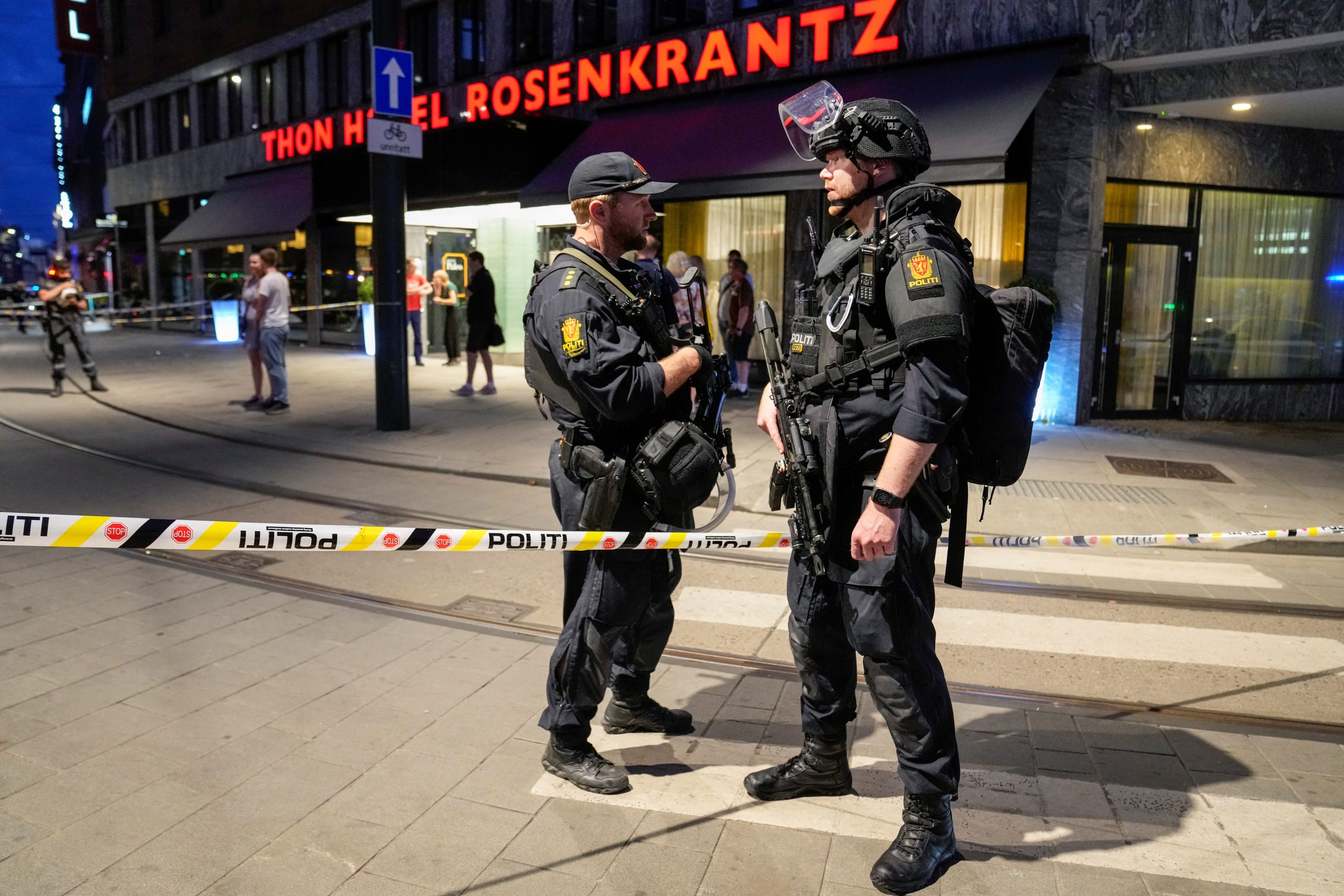 Gunman goes on rampage at gay bar in Norway