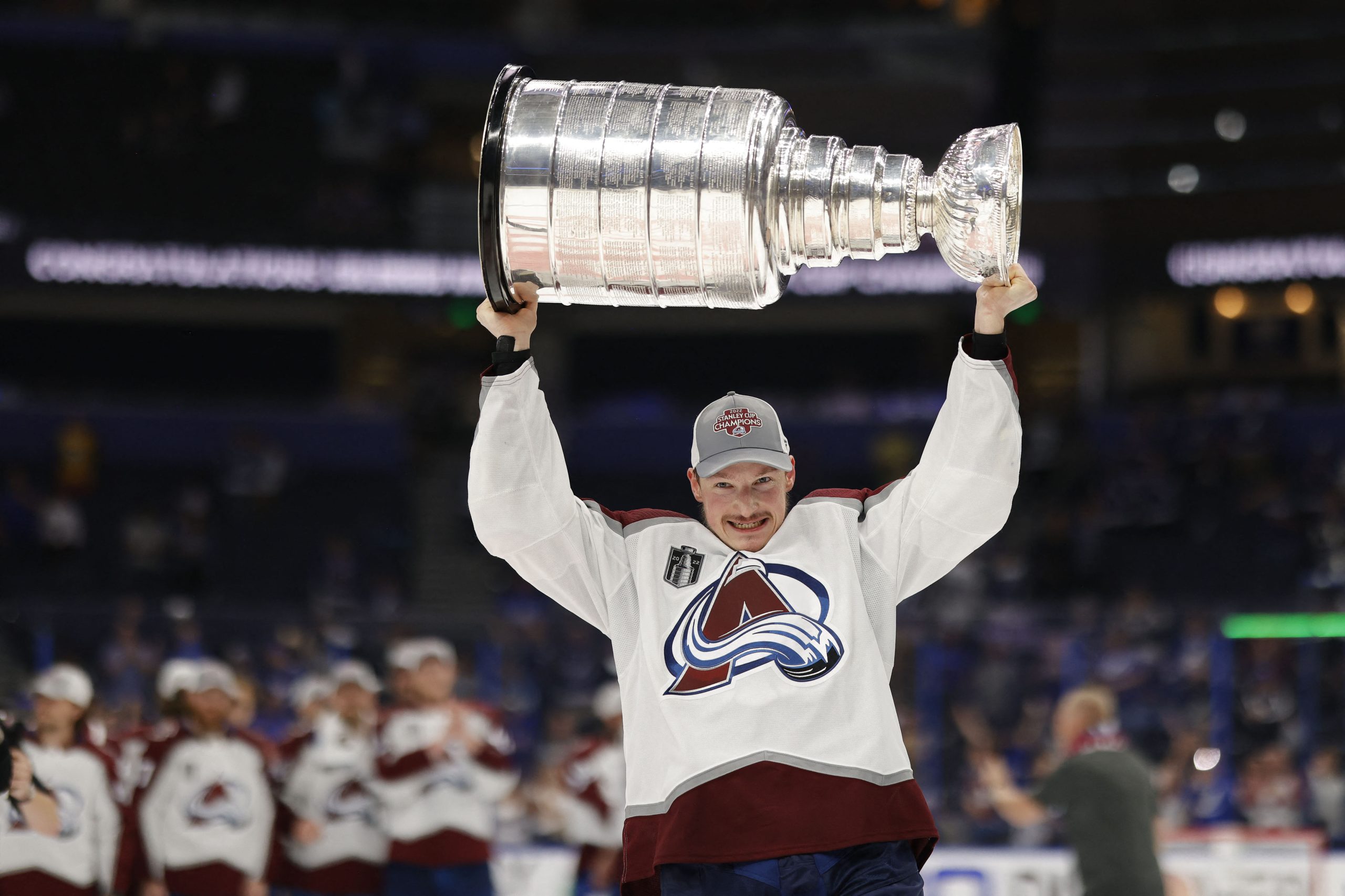 Avalanche dethrone Lightning, capture 3rd Stanley Cup