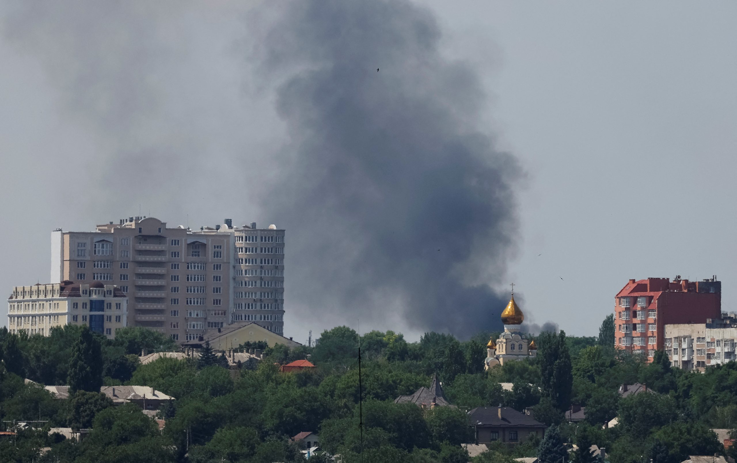 Civilian deaths reported in Donbas; Luhansk Gov. denies Russia controls city