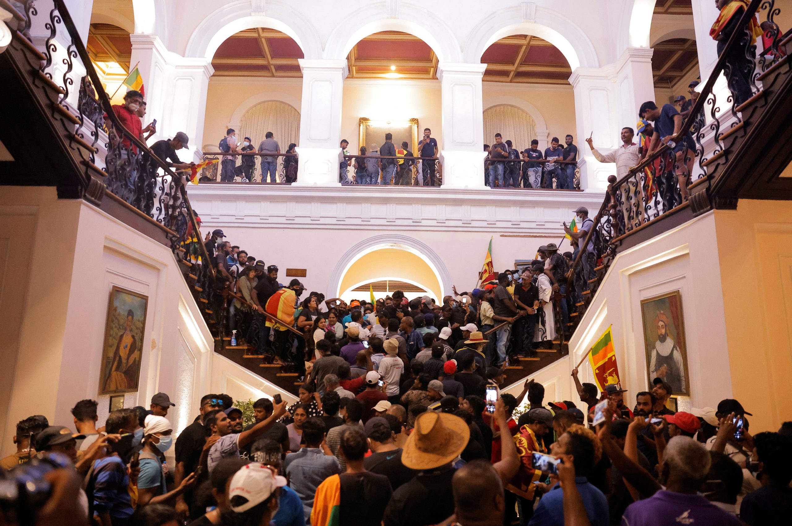 Sri Lanka PM offers resignation after protesters storm president’s house