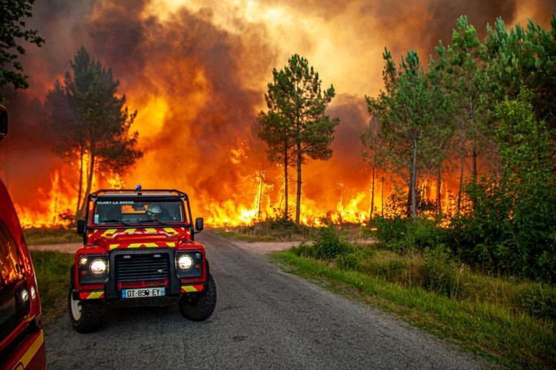 Wildfires rage in France and Spain as heatwaves sear Europe