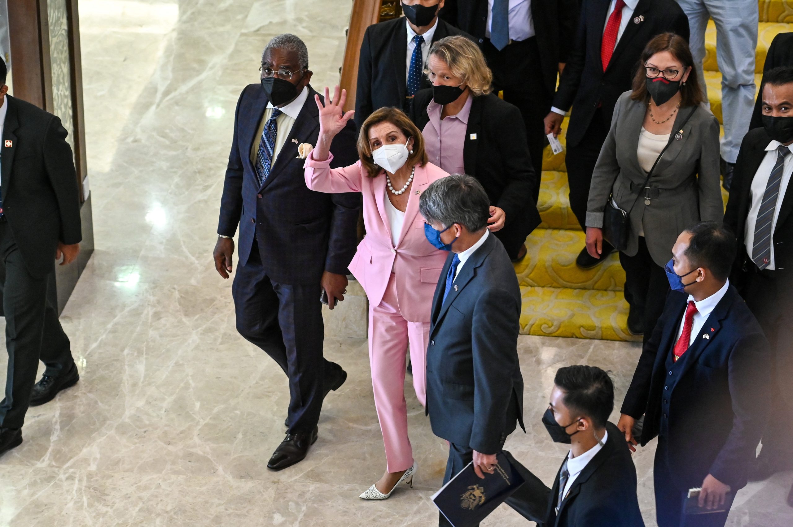 Pelosi reportedly lands in Taiwan despite China’s increased saber-rattling