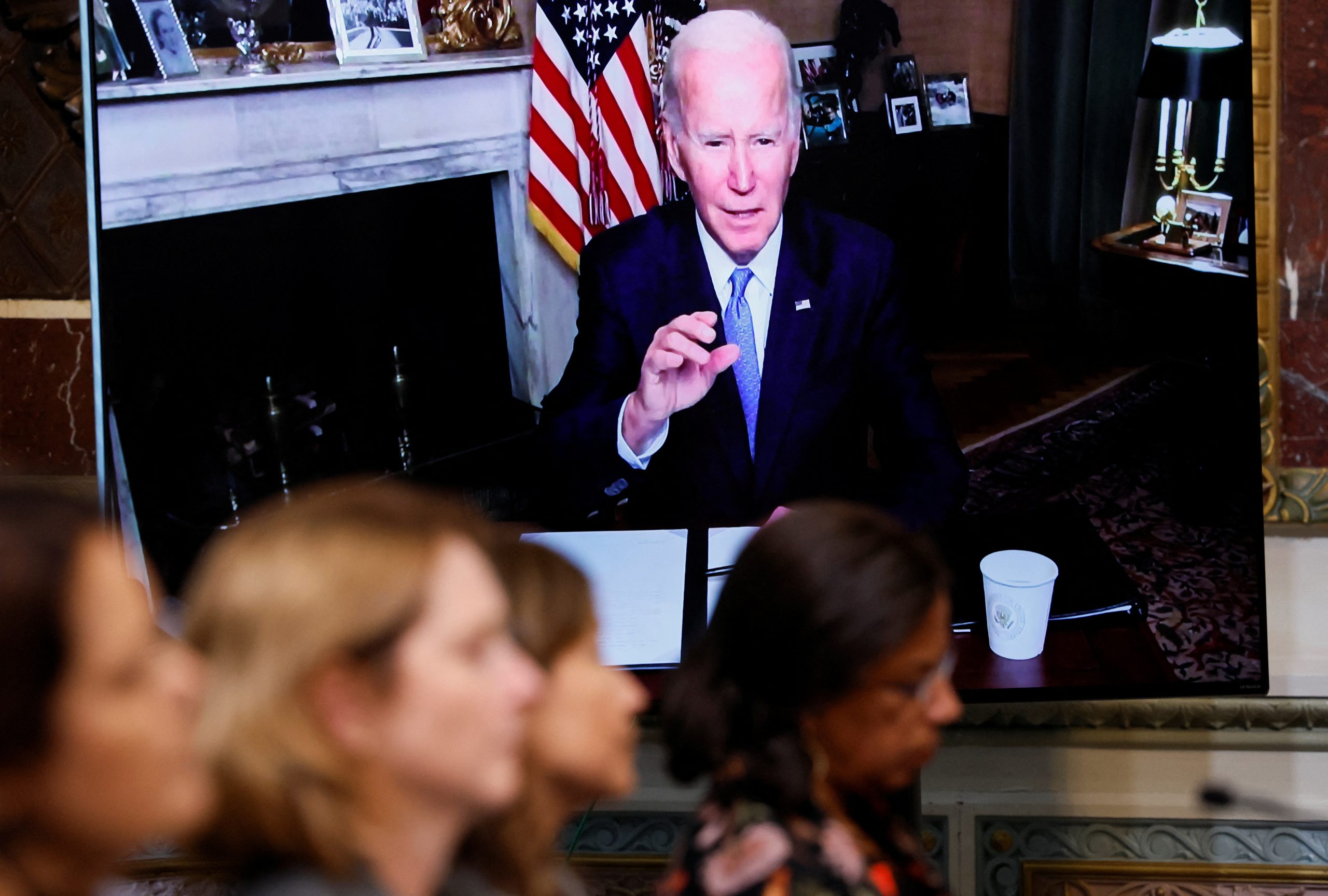 Biden signs order to use Medicaid to pay travel costs for abortions