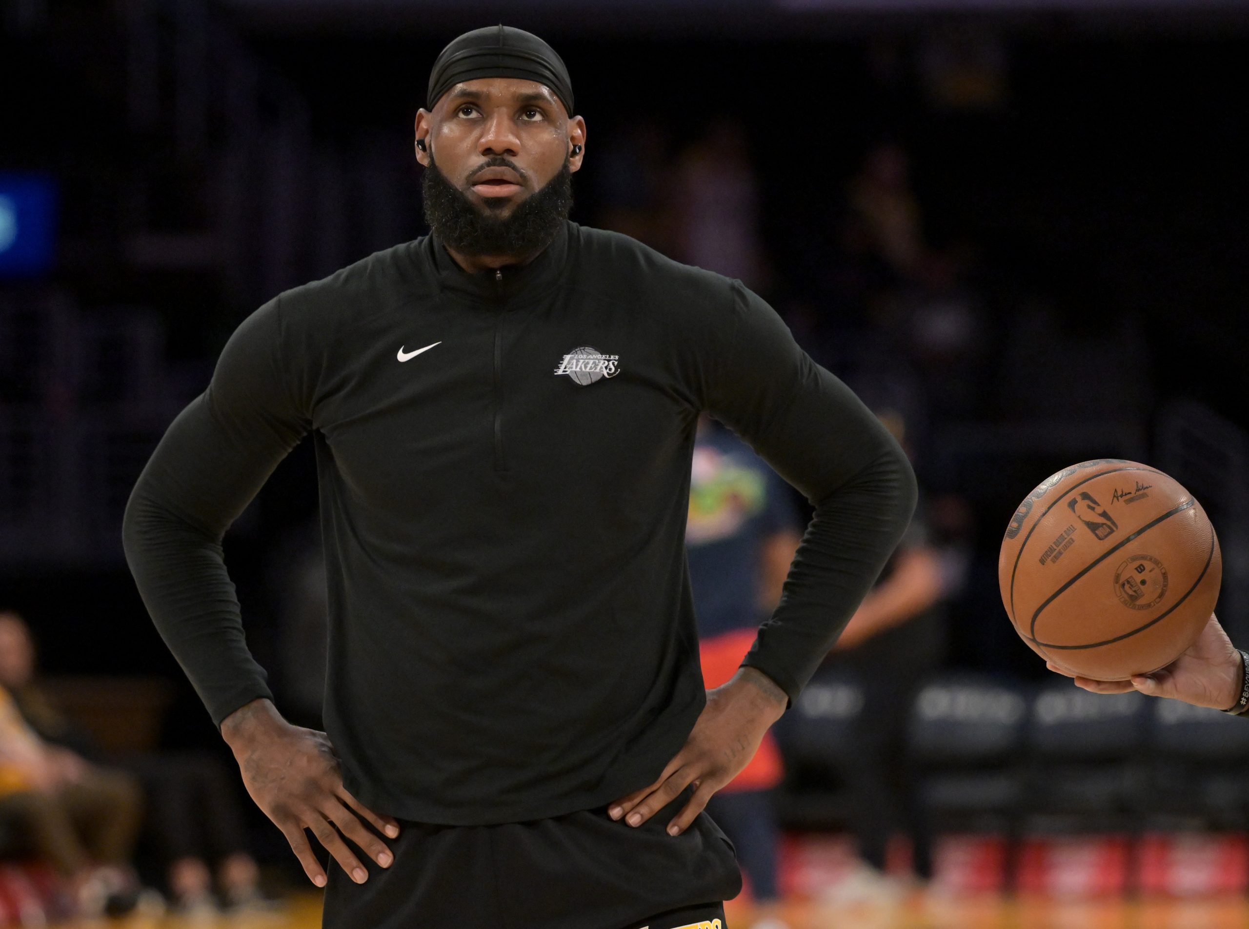 LeBron James and LA Lakers agree to record-setting contract extension