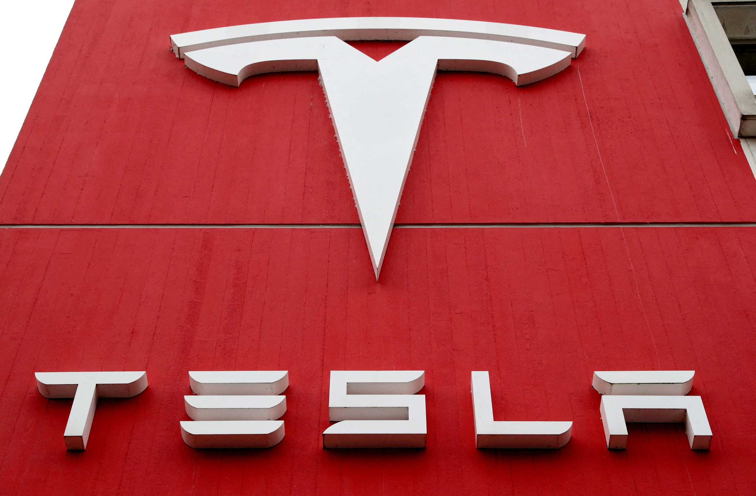 Tesla loses challenge to dismiss California lawsuit for racial bias