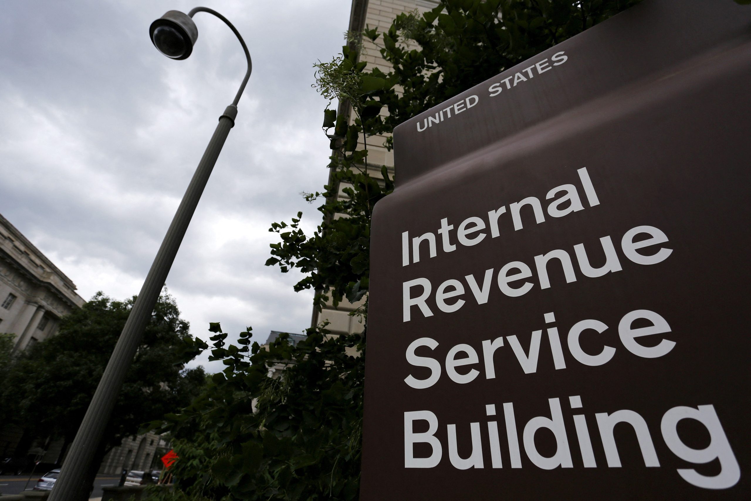 Defund the IRS: GOP lawmakers sign pledge to oppose 87k new agents