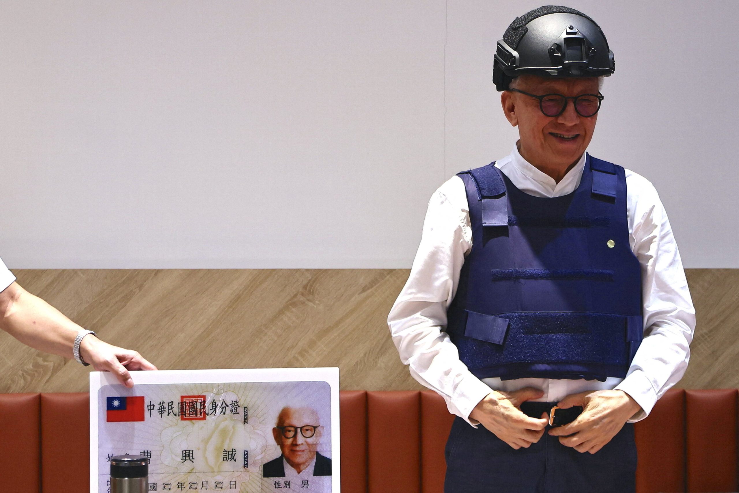 Tycoon pledges $33 million to train civilian troops to protect Taiwan