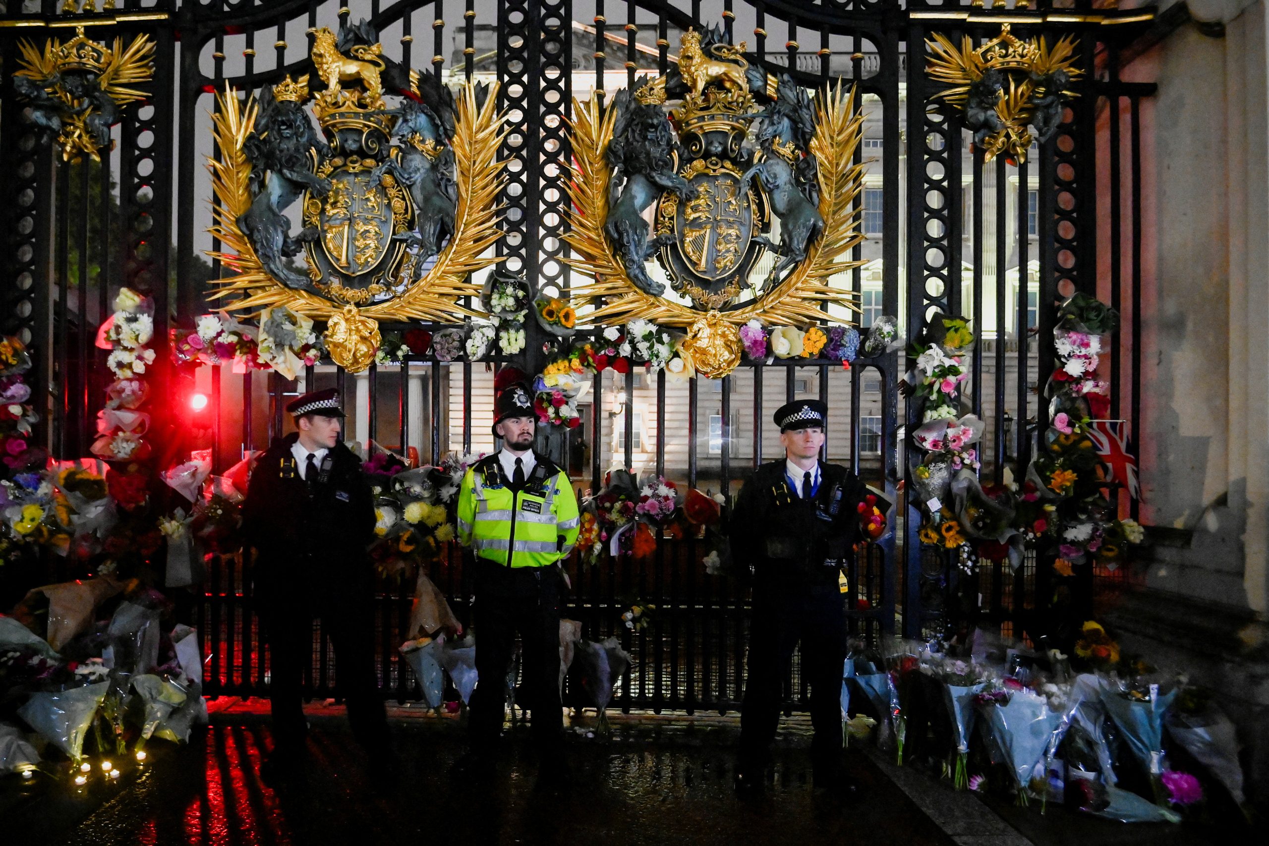 London Baptists spreading the hope of Jesus following Queen Elizabeth’s death