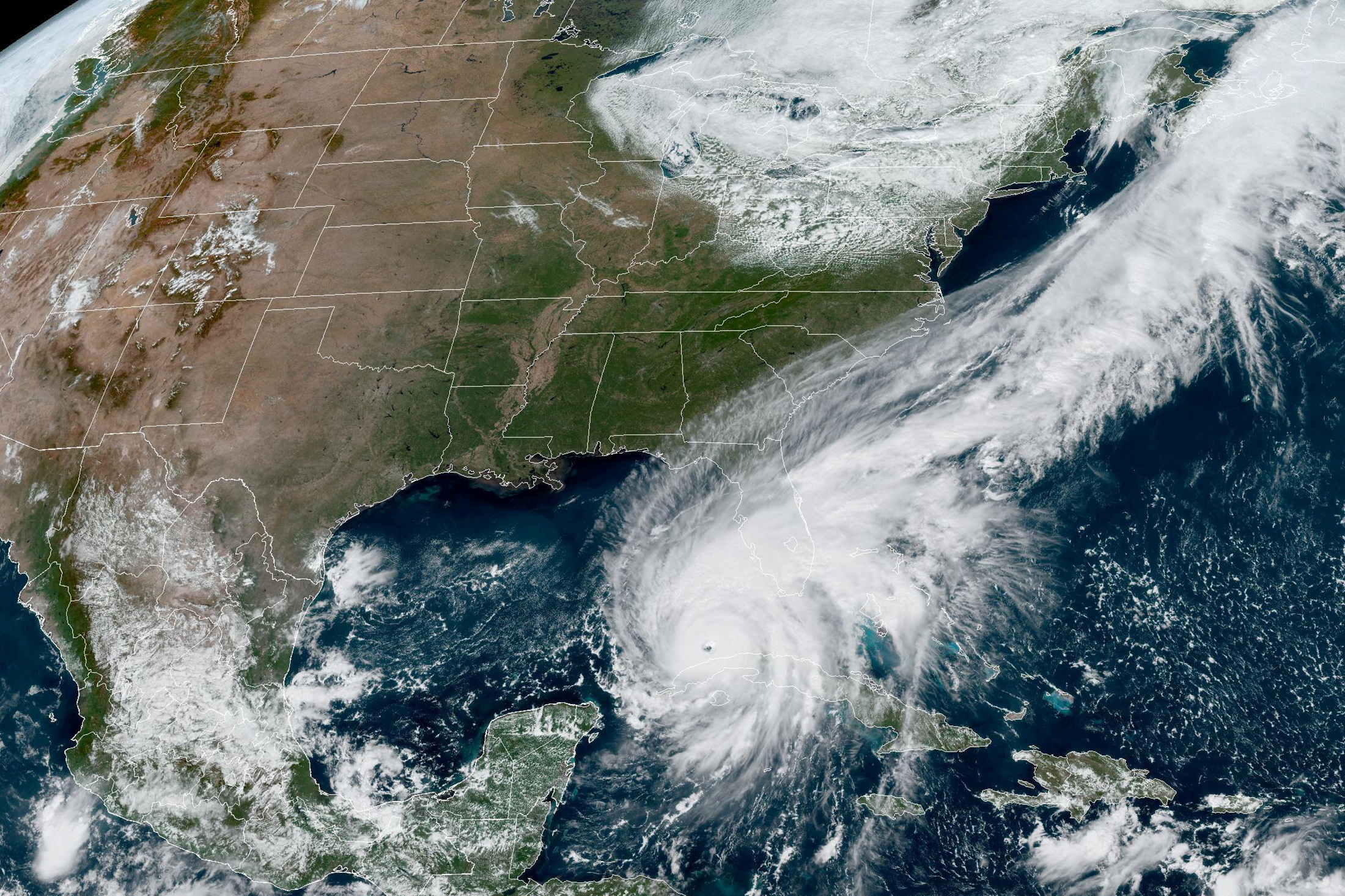 FEMA warns Floridians against complacency as Hurricane Ian nears