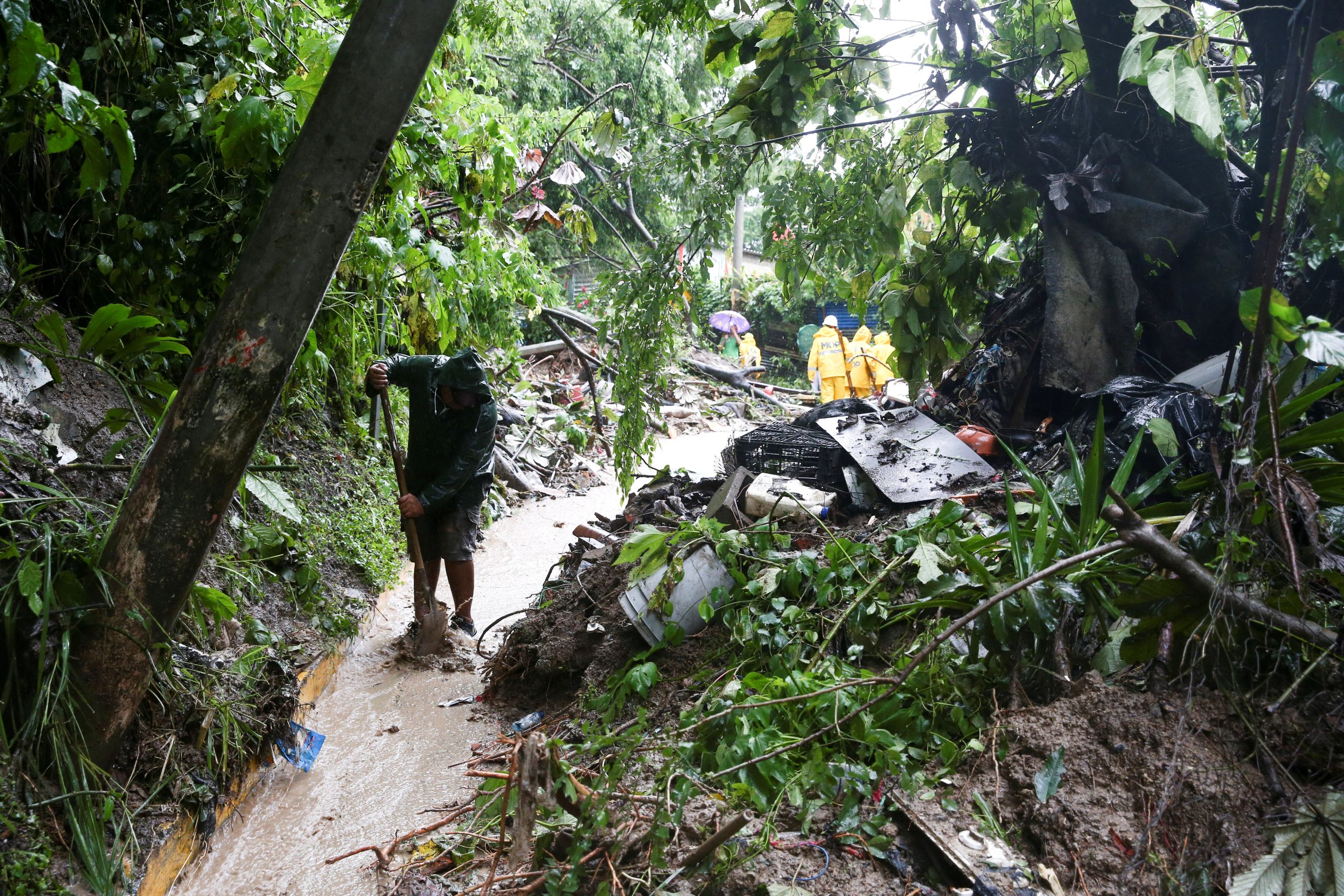 Storm Julia kills 25 in Central America, Venezuela floods kill at least 25 after heavy rains