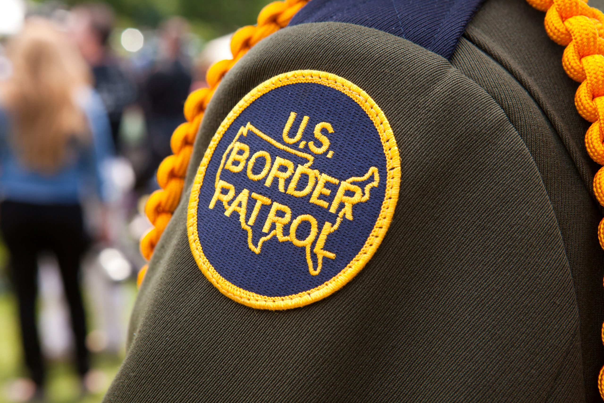 Border patrol rescues family from drowning