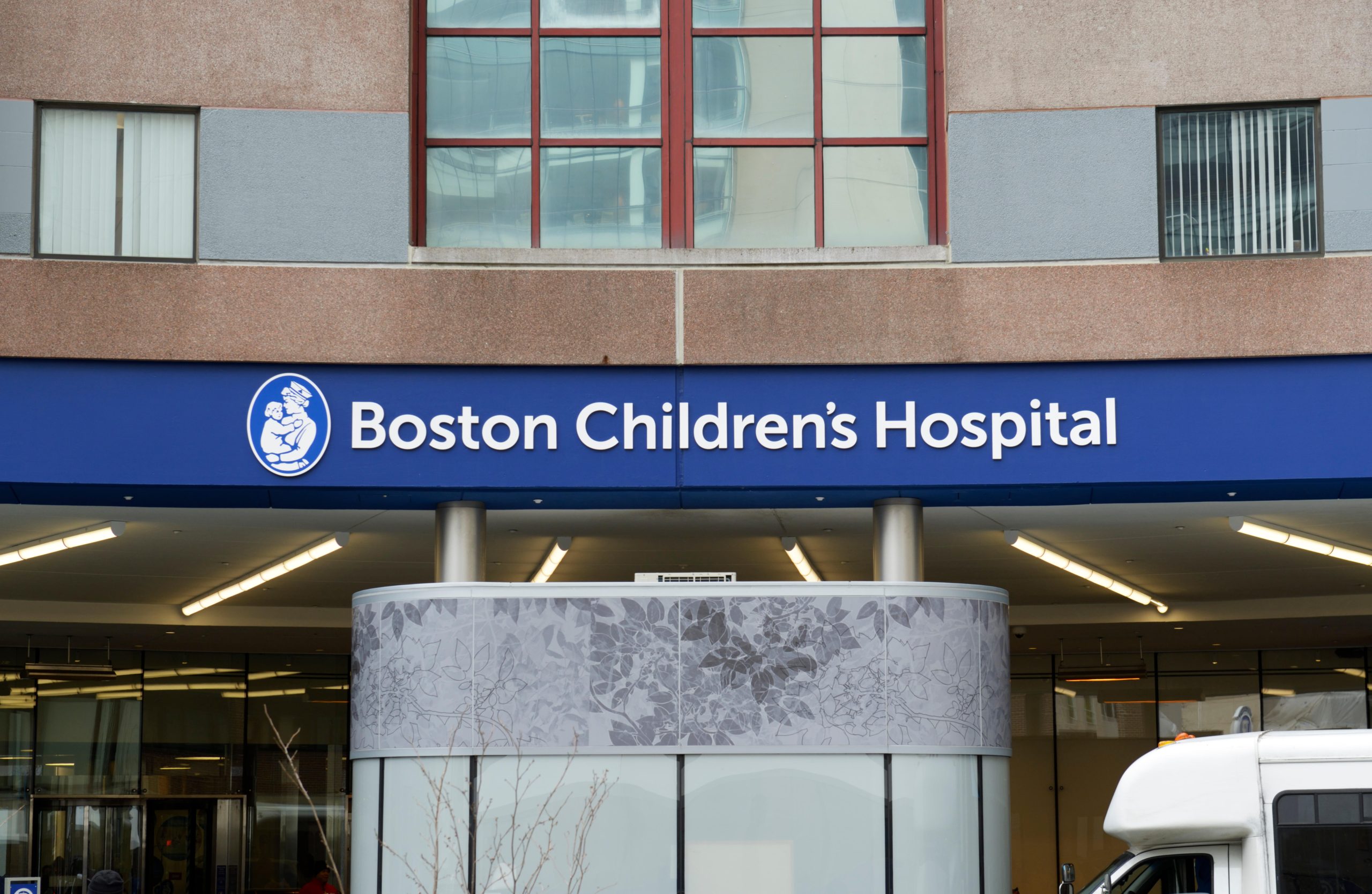 Top-ranked pediatric hospital caught lying about offering trans surgery to minors