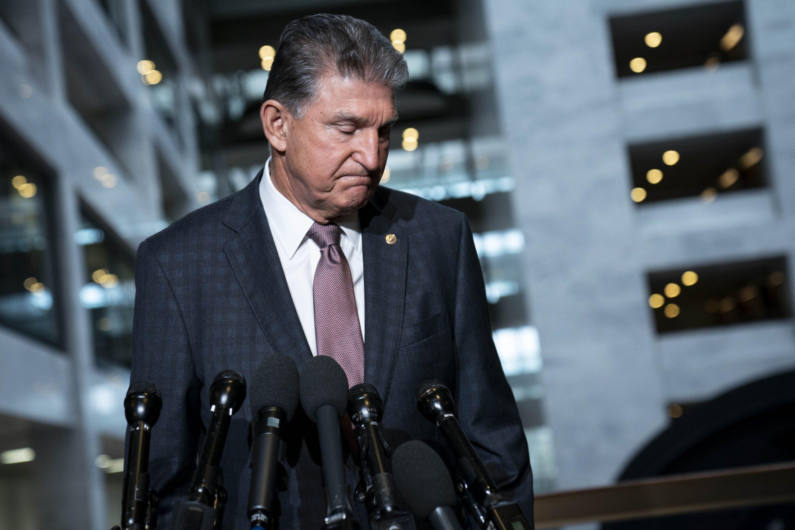 Sen. Manchin continues to dash Dems hopes of passing Build Back Better plan