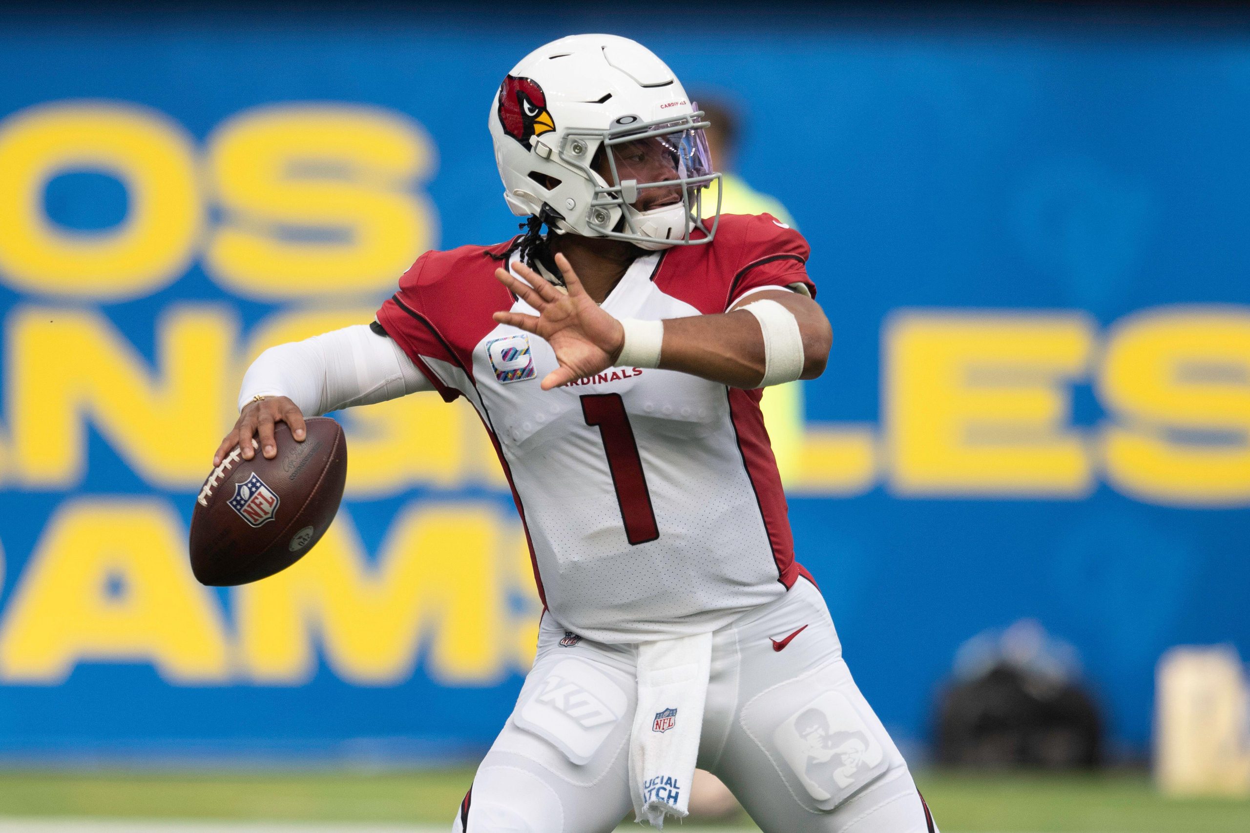 Cardinals make long-term commitment to Kyler Murray