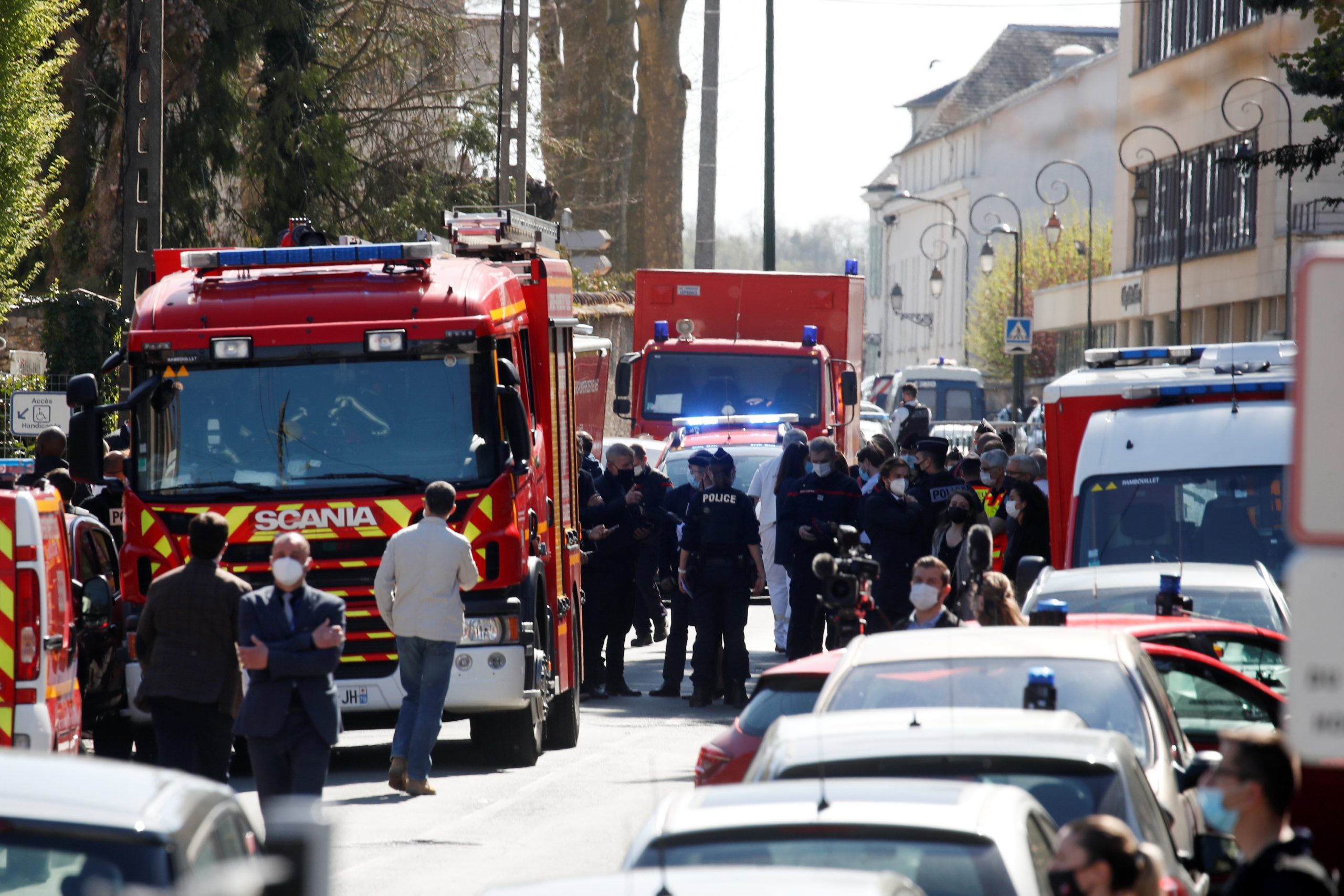 Attacker Fatally Stabs Police Employee Near Paris, PM Calls It Terrorist Attack