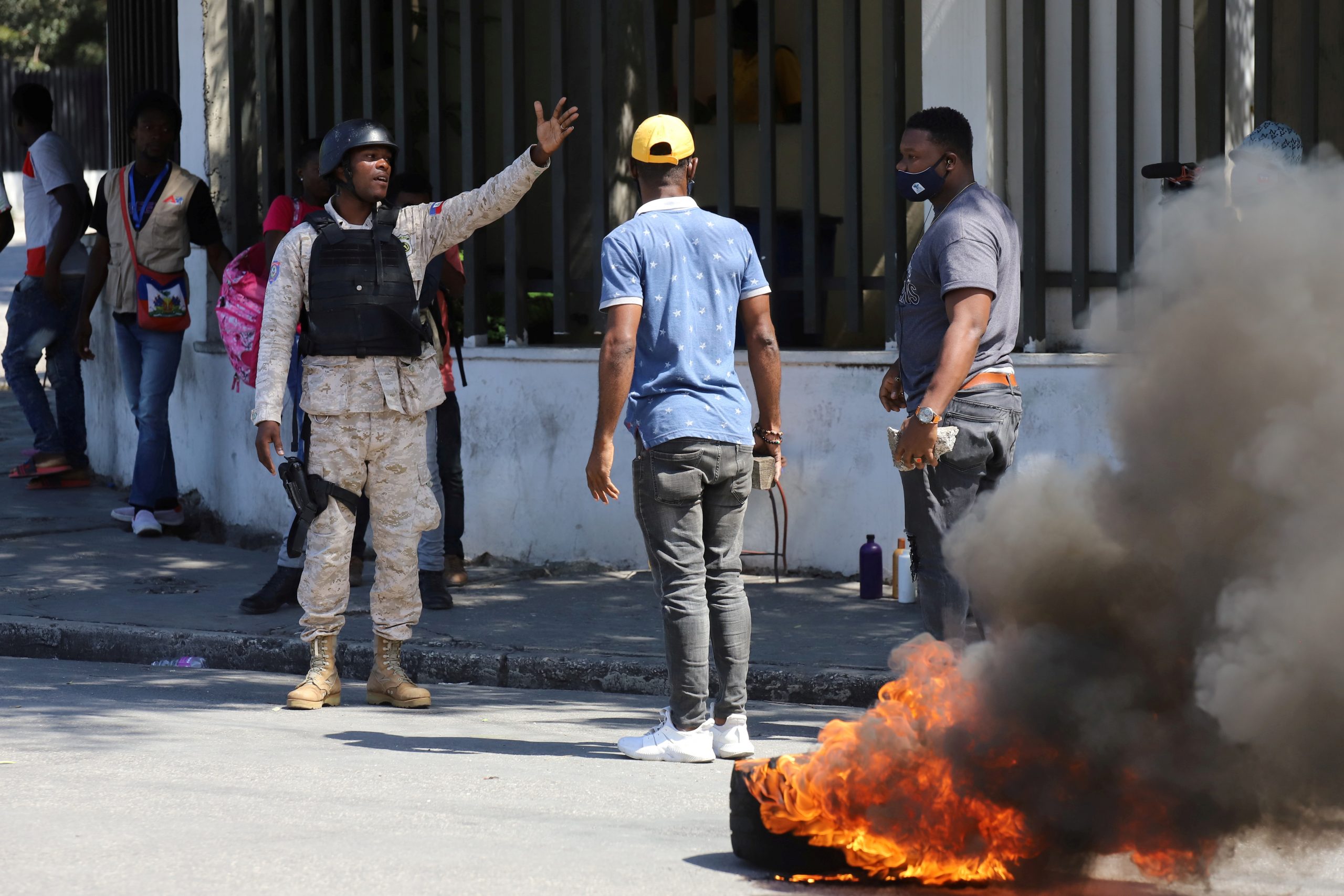 Abducted pastor in Haiti freed while 17 missionaries still held captive