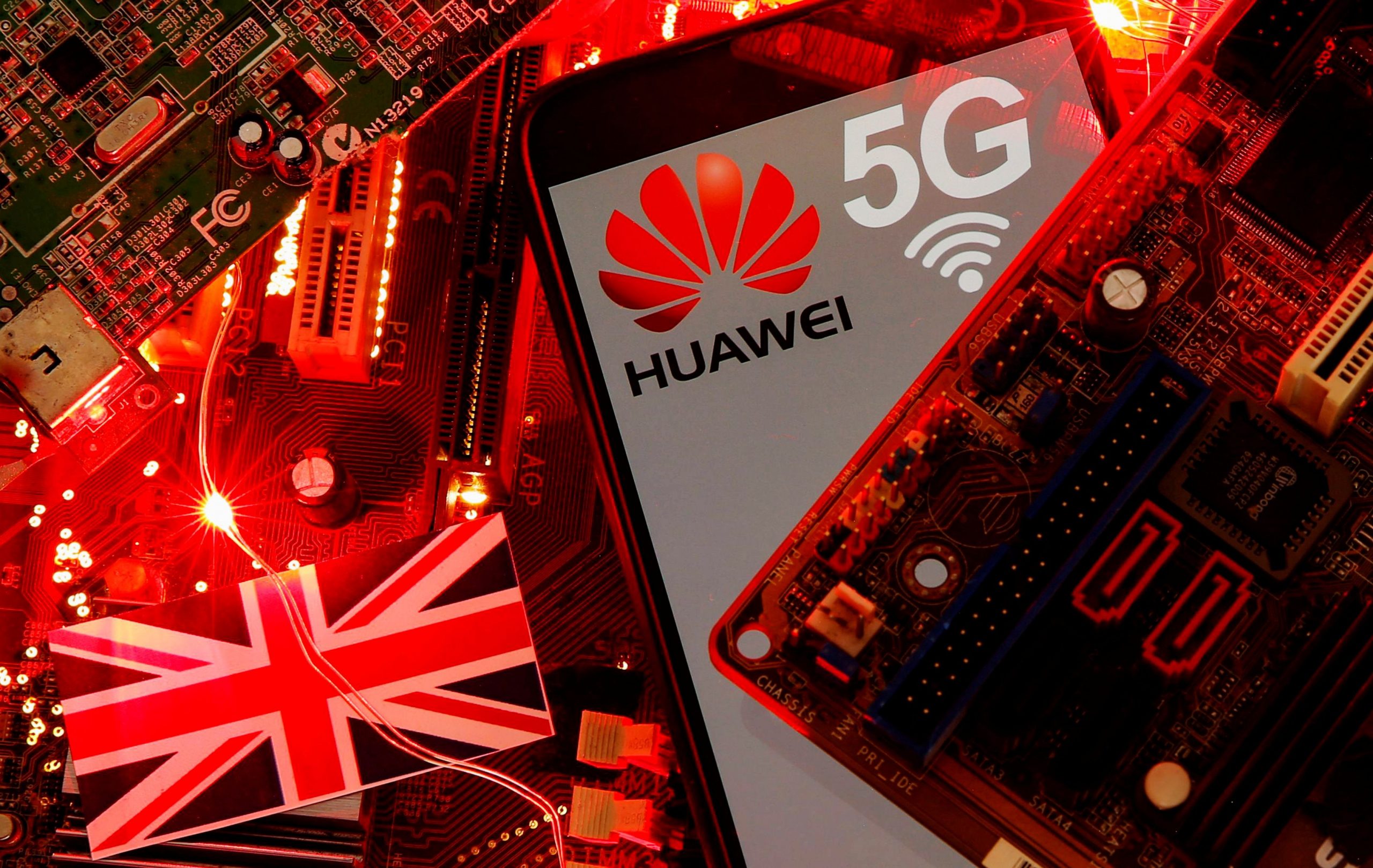 Britain Bans New Huawei 5G Kit Installation After September 2021