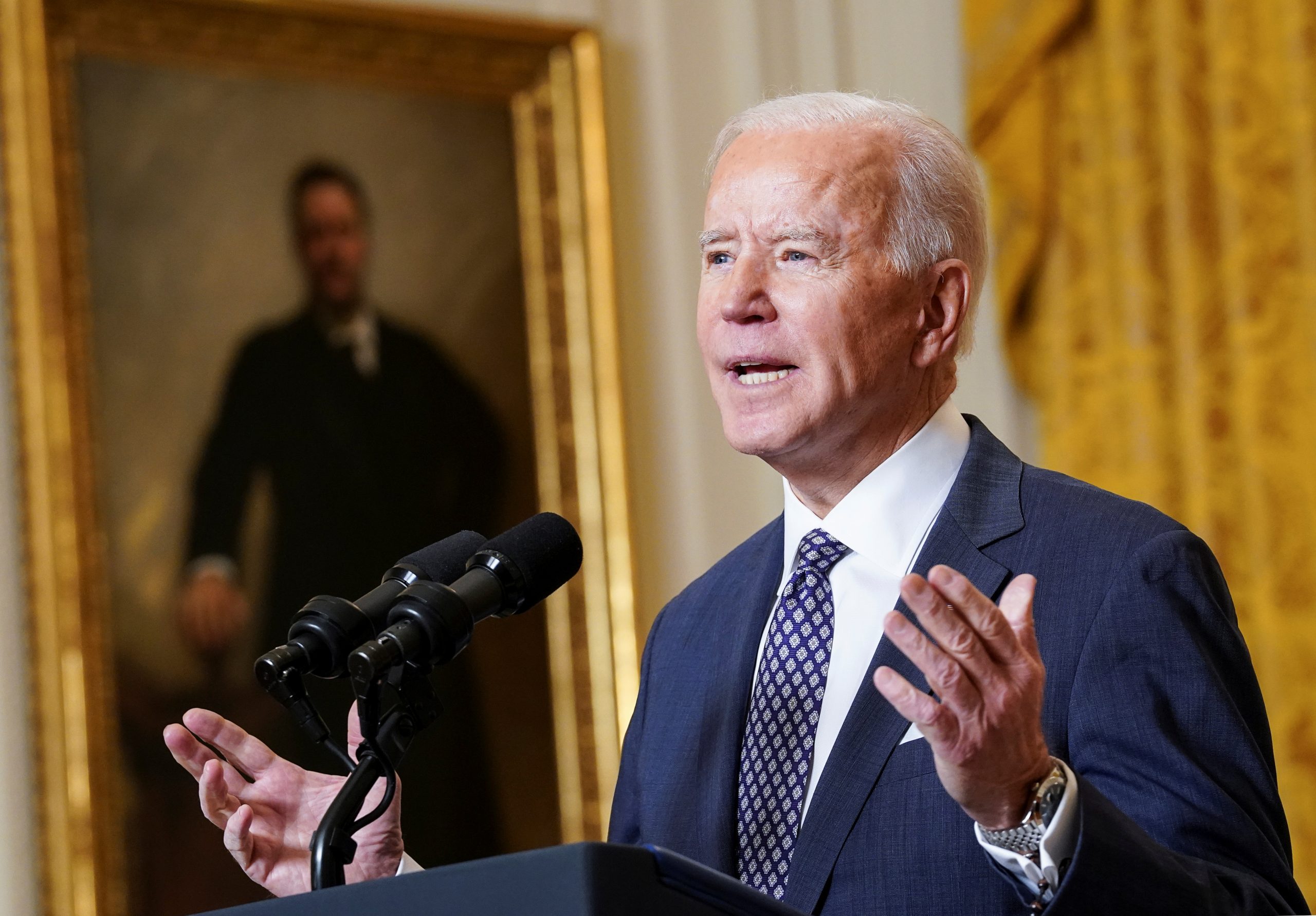 Voters say Biden is a “Puppet of the Radical Left”