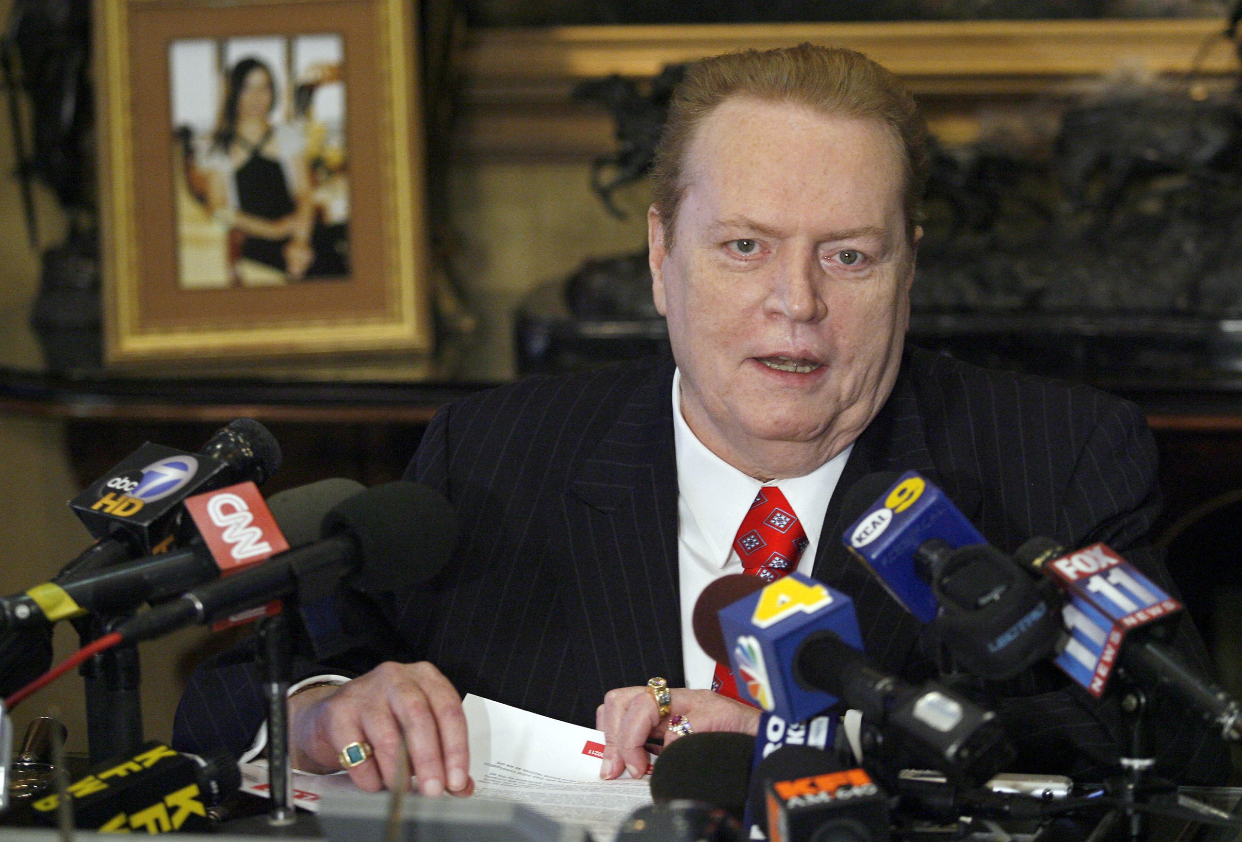 Notorious Pornographer and Misogynist Larry Flynt Dies at 78