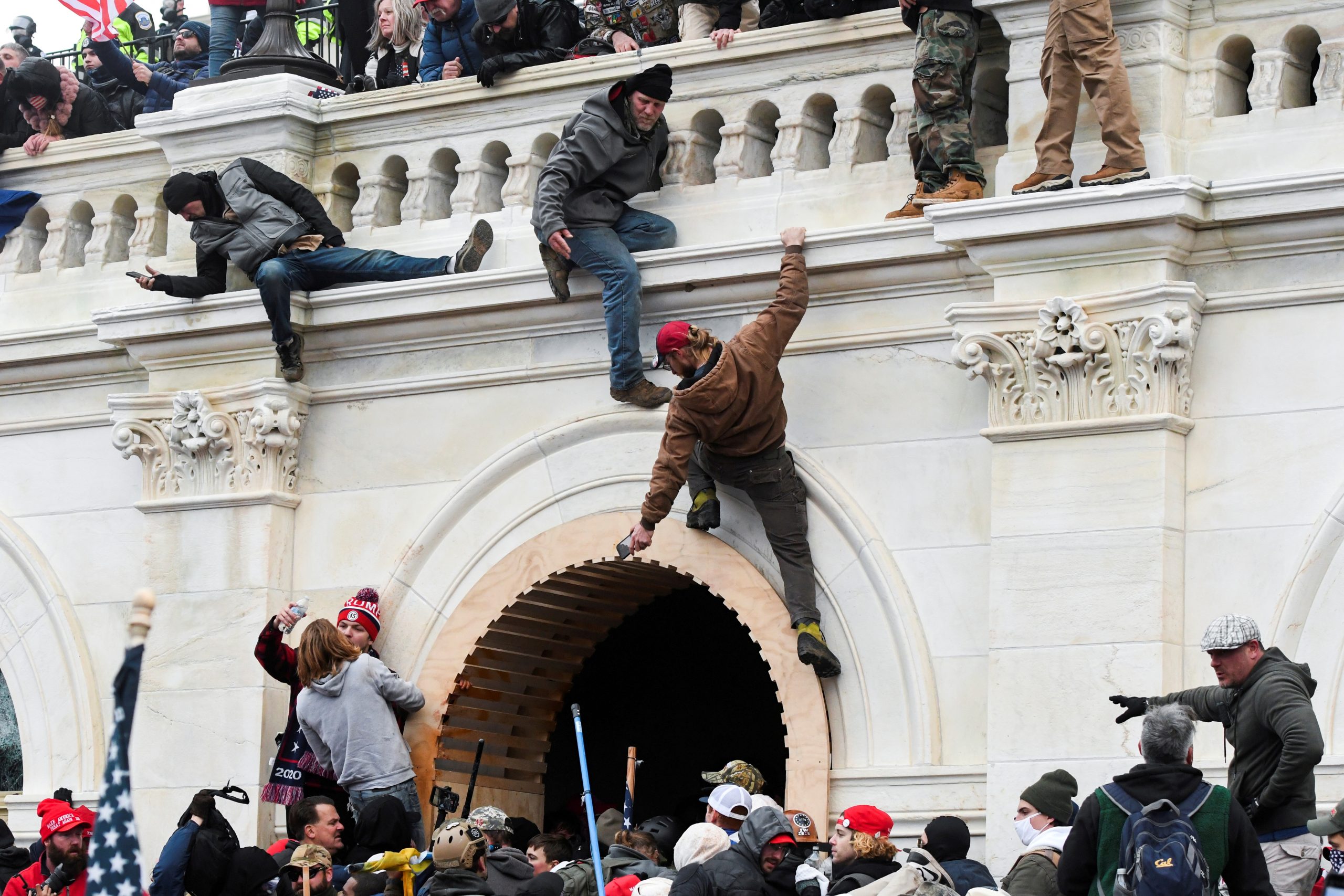 Prosecutors Say Oath Keepers Militia Members Conspired in Capitol Assault