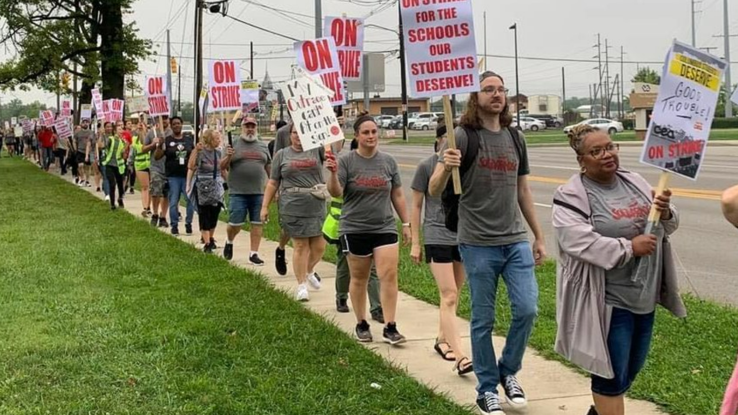 Ohio teachers go on strike two days before start of school year