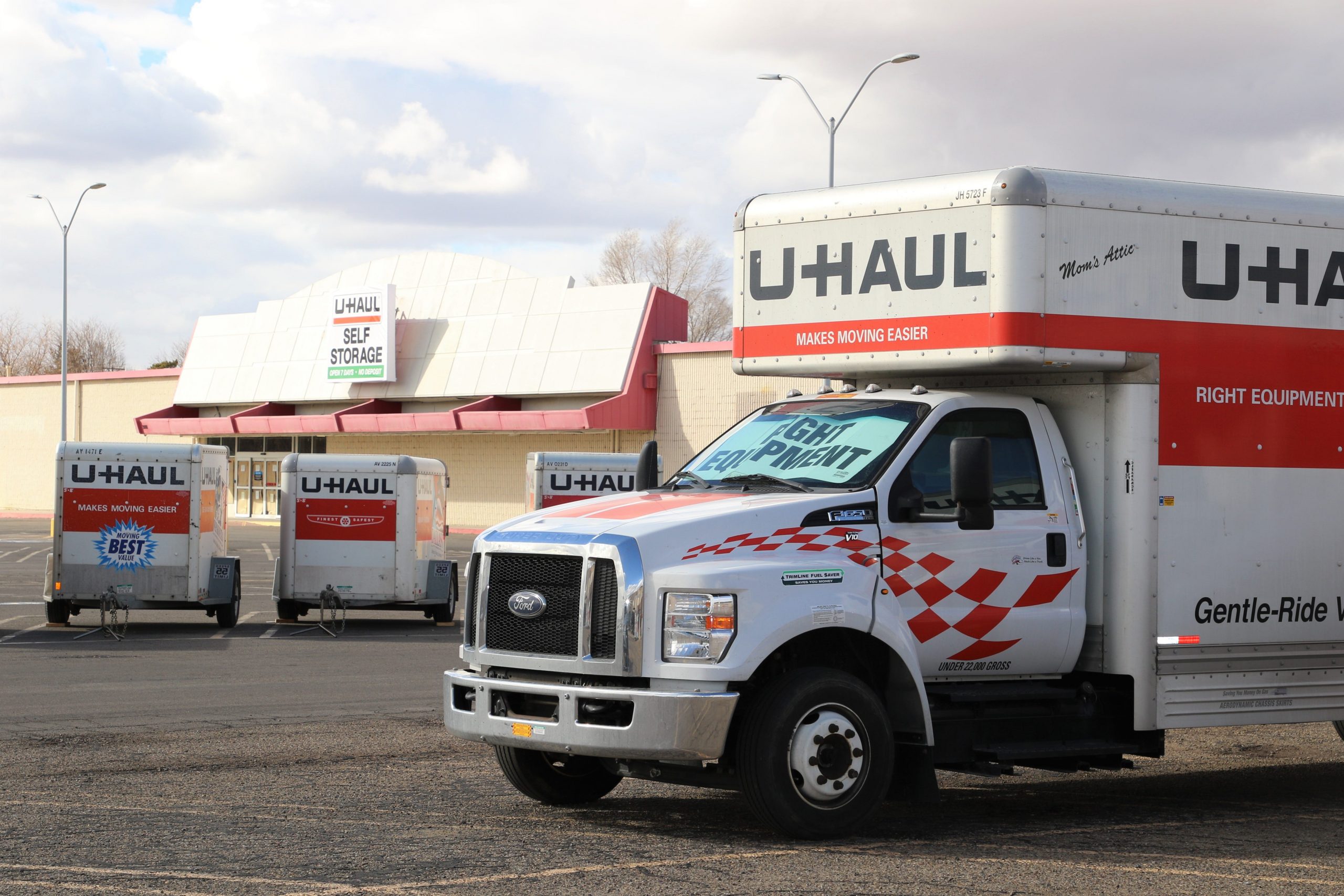 Lockdowns Send Rental Car Prices Sky-High, Vacationers Use U-Hauls as Alternative