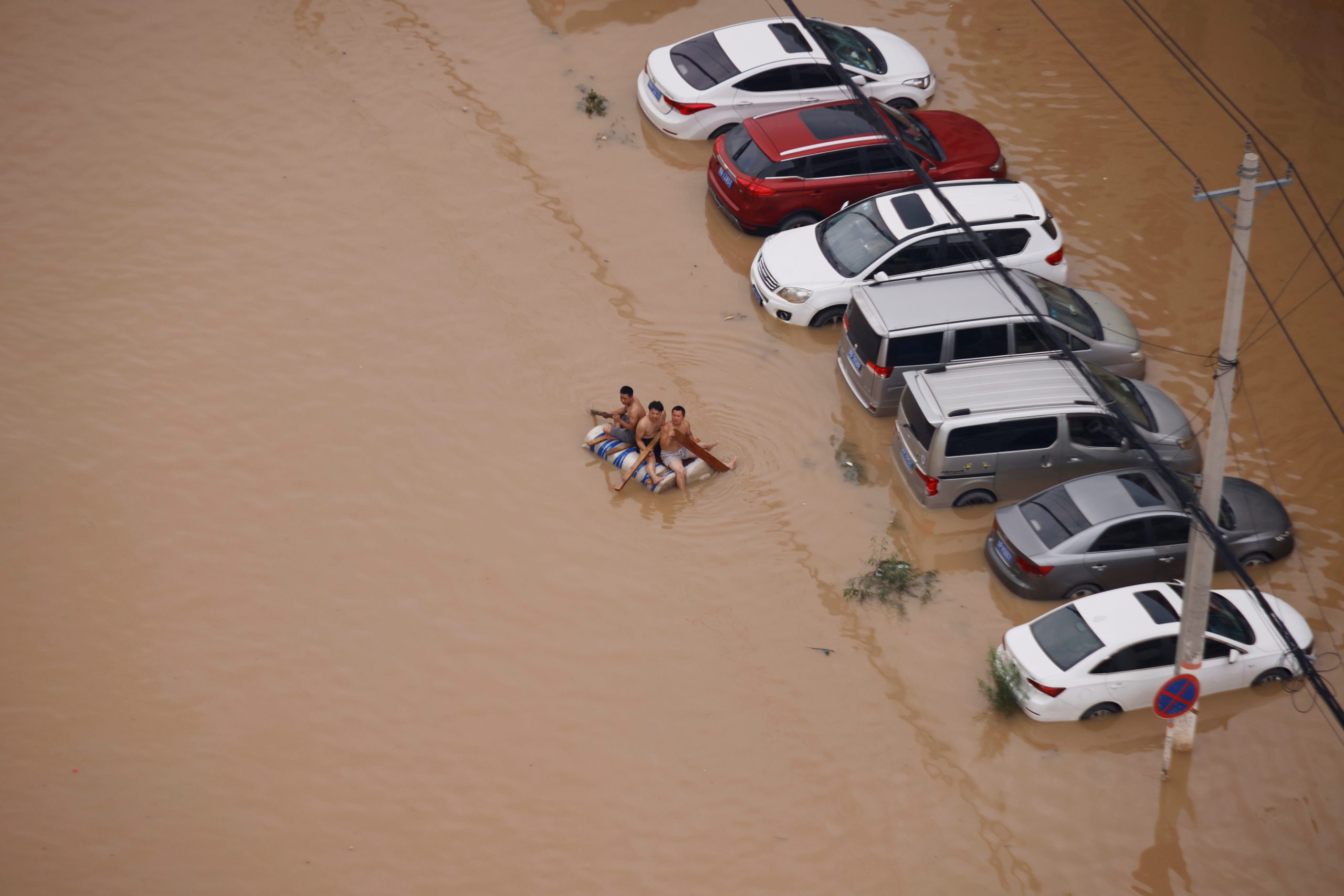 Death Toll From Chinese Floods Rises to 302